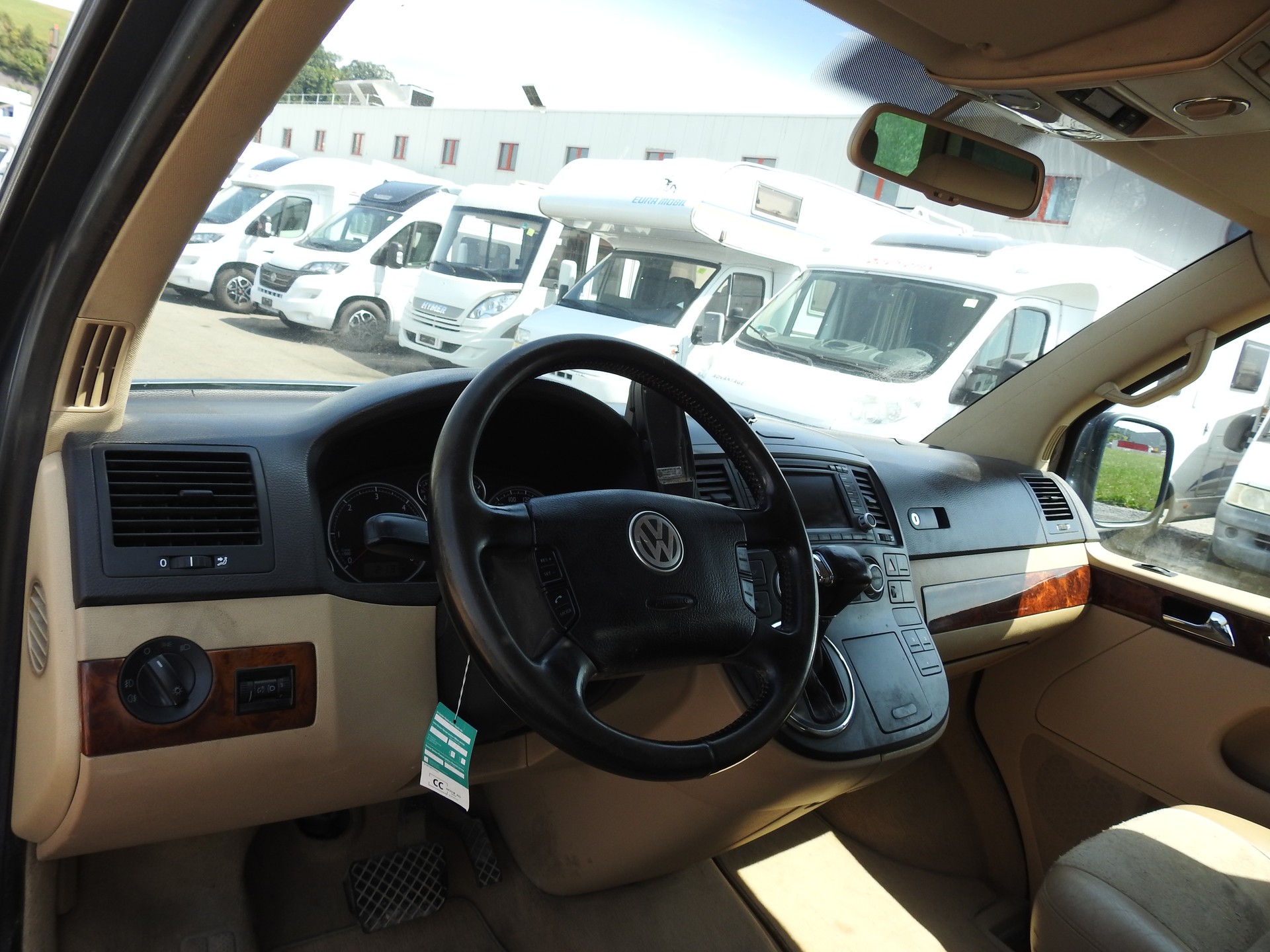 VW T5 Multivan Comfortline 2.5 TDI-image-12