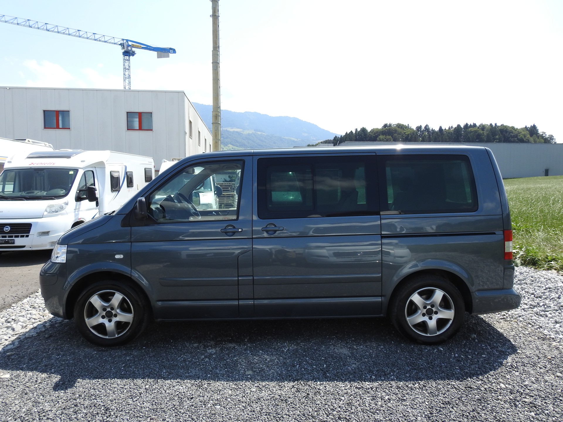 VW T5 Multivan Comfortline 2.5 TDI-image-2