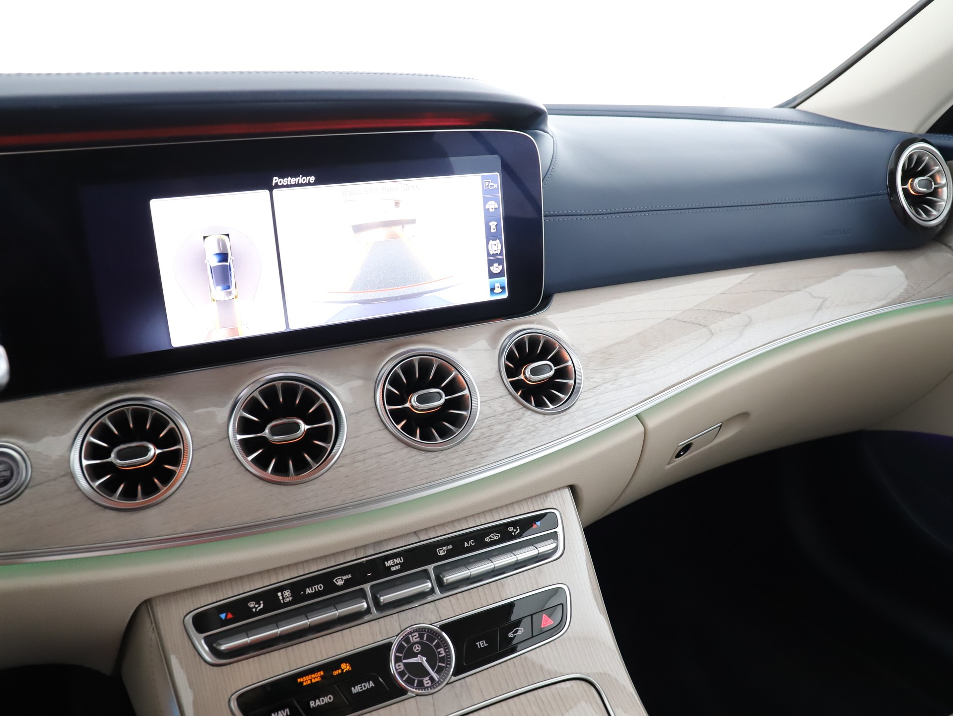 MERCEDES-BENZ E 450 Avantgarde 4 Matic-image-13