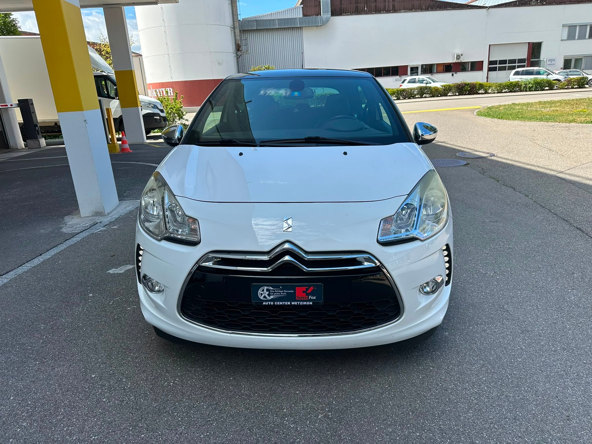 DS AUTOMOBILES DS3 1.6 THP Ultra Prestige-image-0