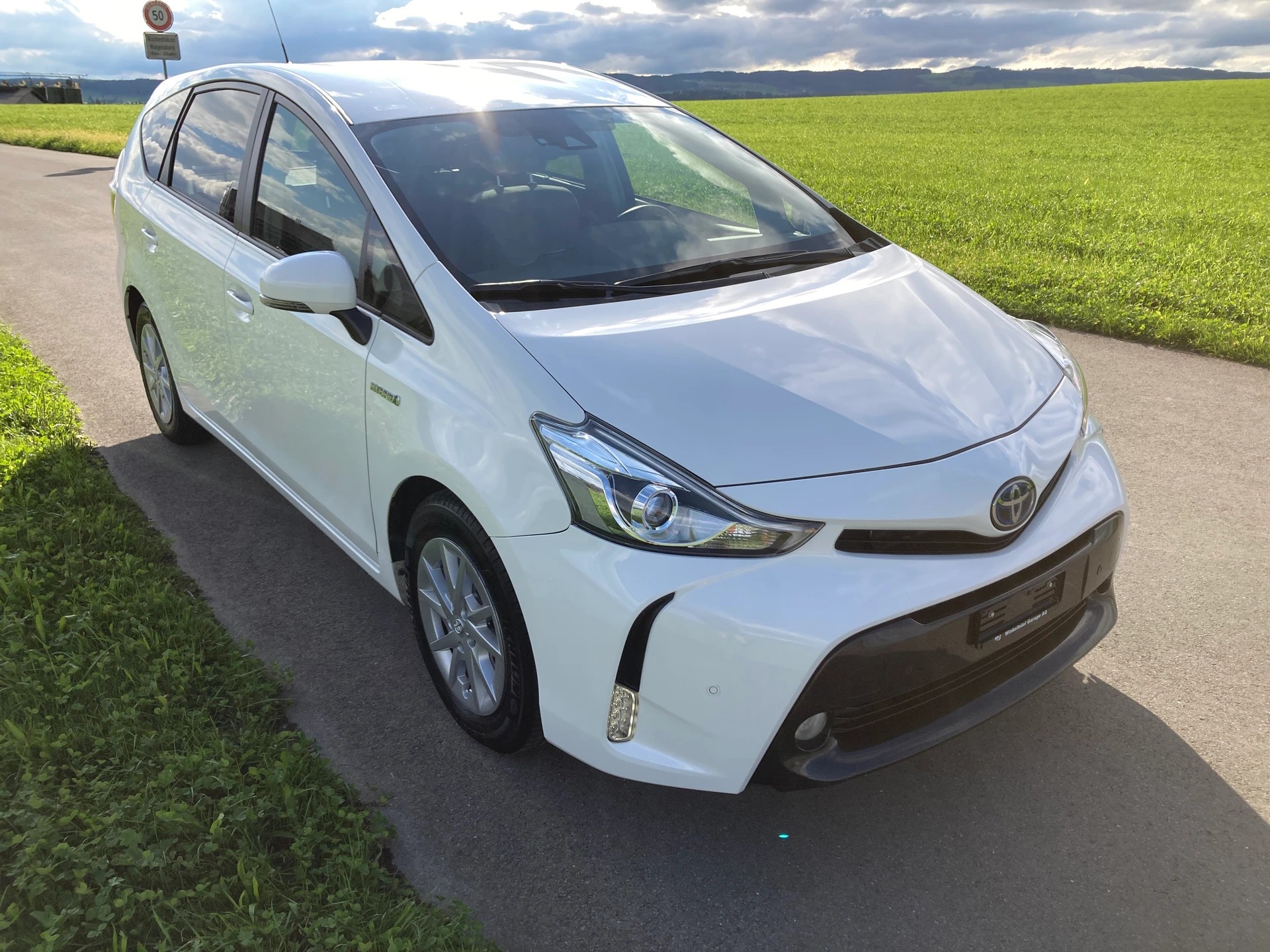 TOYOTA Prius+ 1.8 VVT-i HSD Style-image-1