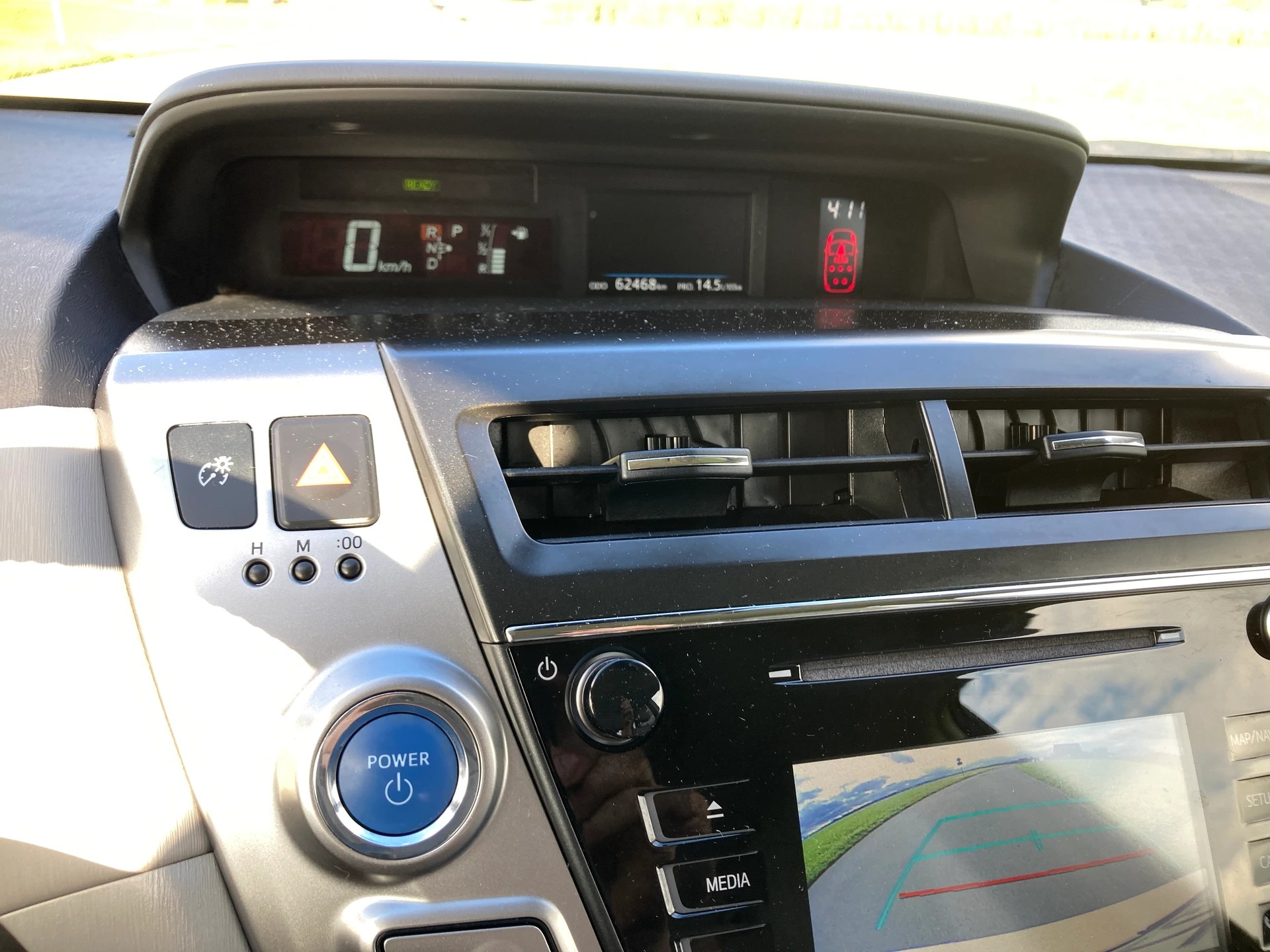 TOYOTA Prius+ 1.8 VVT-i HSD Style-image-12