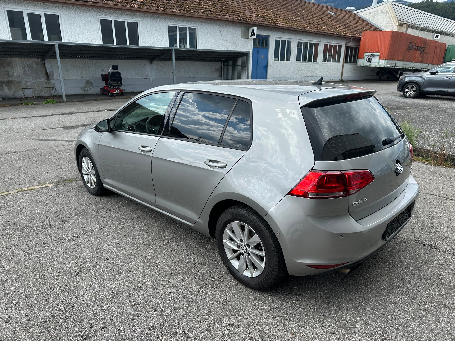 VW Golf 1.4 TSI Trendline-image-4