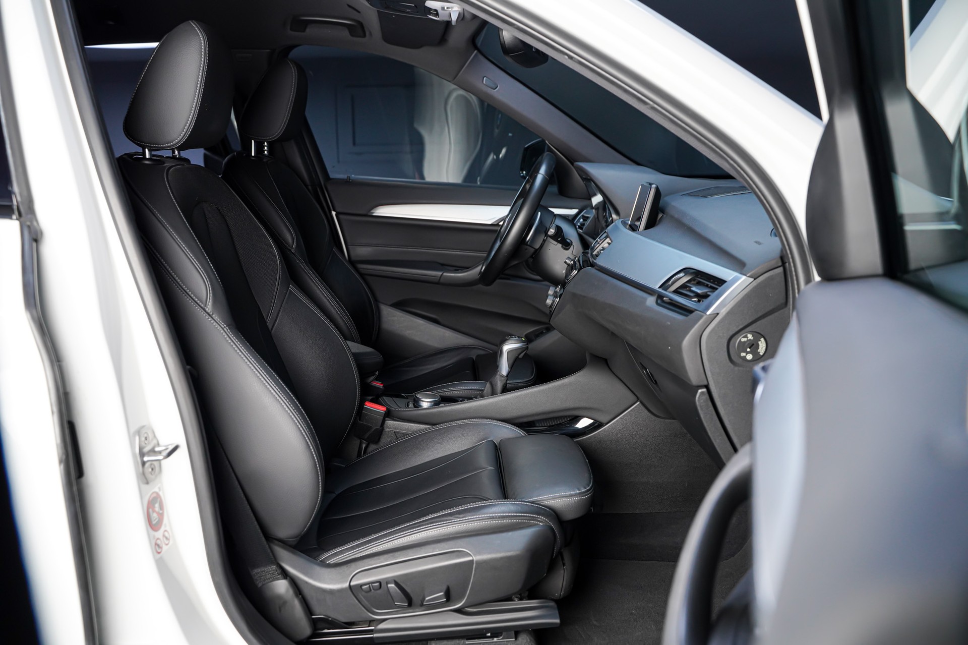 BMW X1 xDrive 20d M Sport Steptronic-image-18