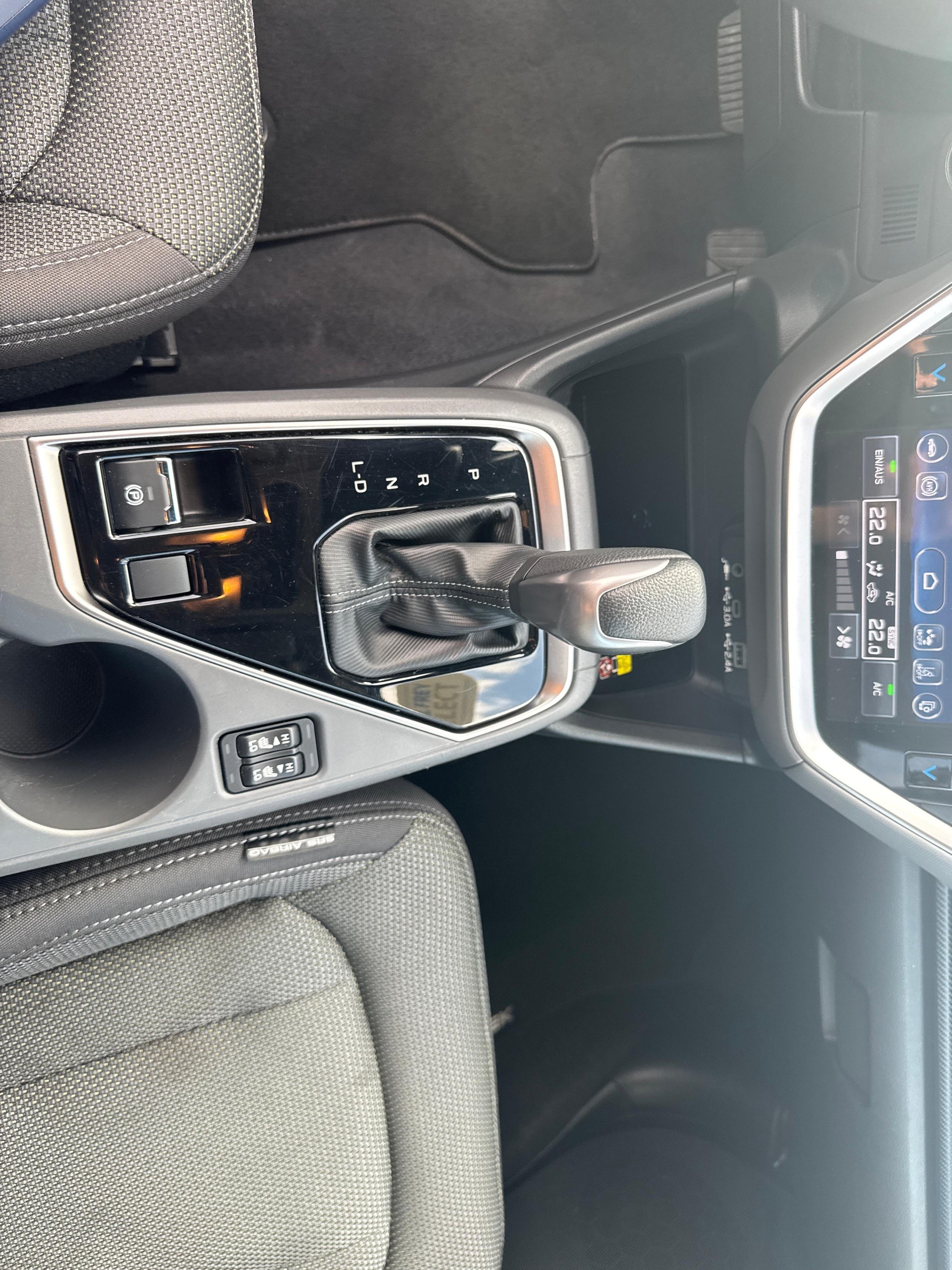 SUBARU Crosstrek 2.0i e-Boxer Swiss Plus-image-15