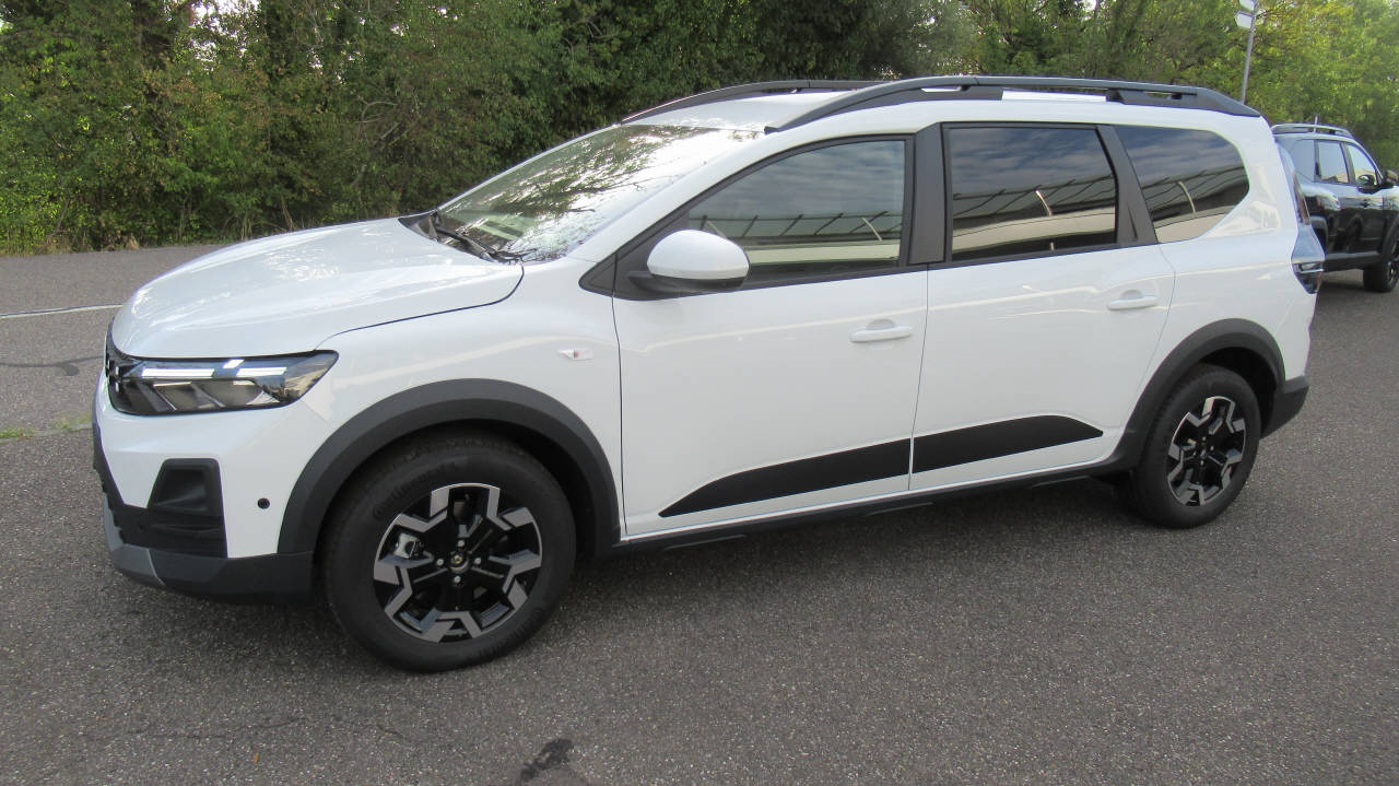 DACIA Jogger 1.8 Hybrid Journey-image-1