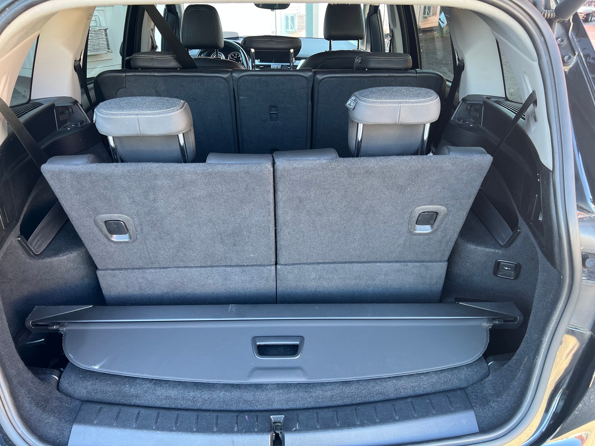 BMW 218d xDrive Gran Tourer Steptronic Luxury Line-image-15