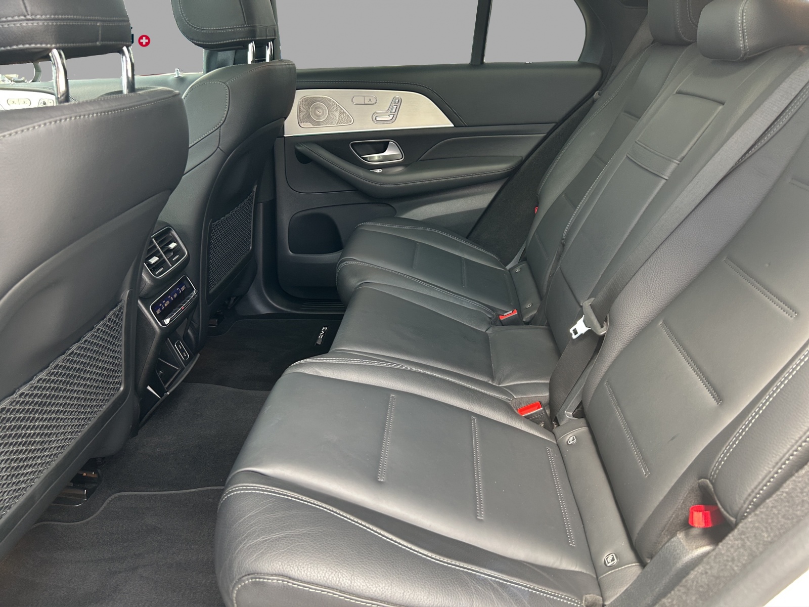 MERCEDES-BENZ GLE 580 4Matic AMG Line 9G-Tronic-image-13