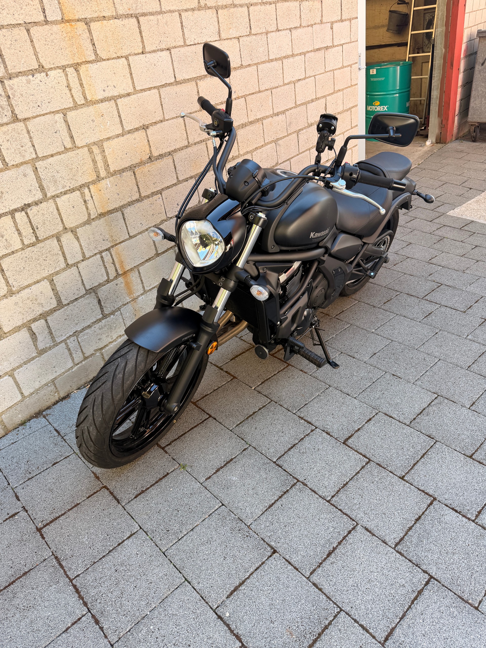 KAWASAKI Vulcan S (35kW)-showroom-element-3