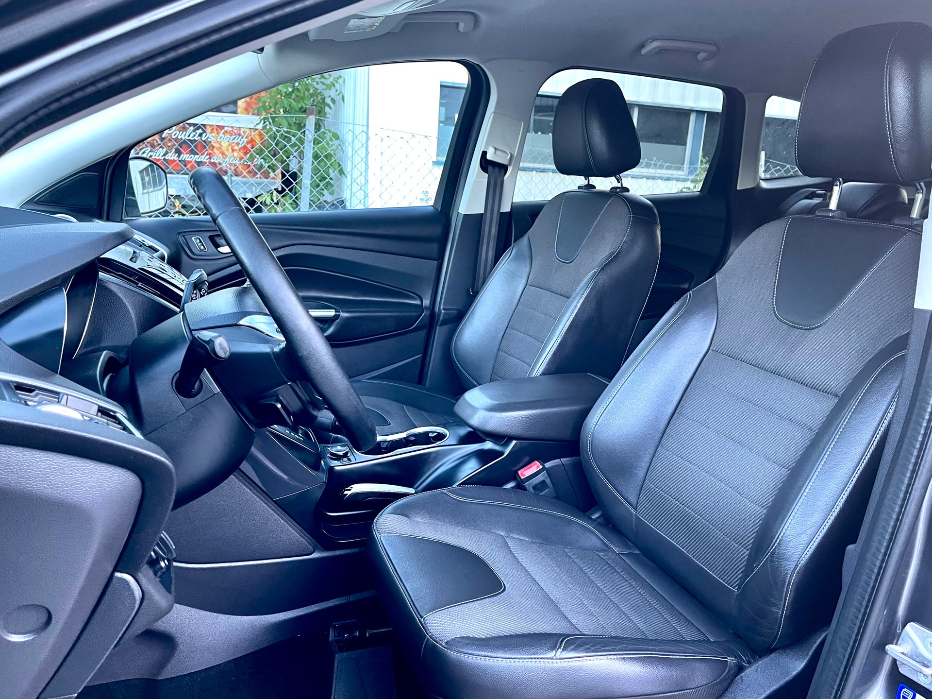 FORD Kuga 2.0 TDCi Titanium 4WD PowerShift-image-12