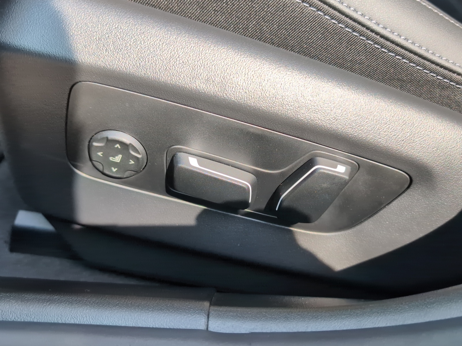 BMW i5 xDrive40-image-21