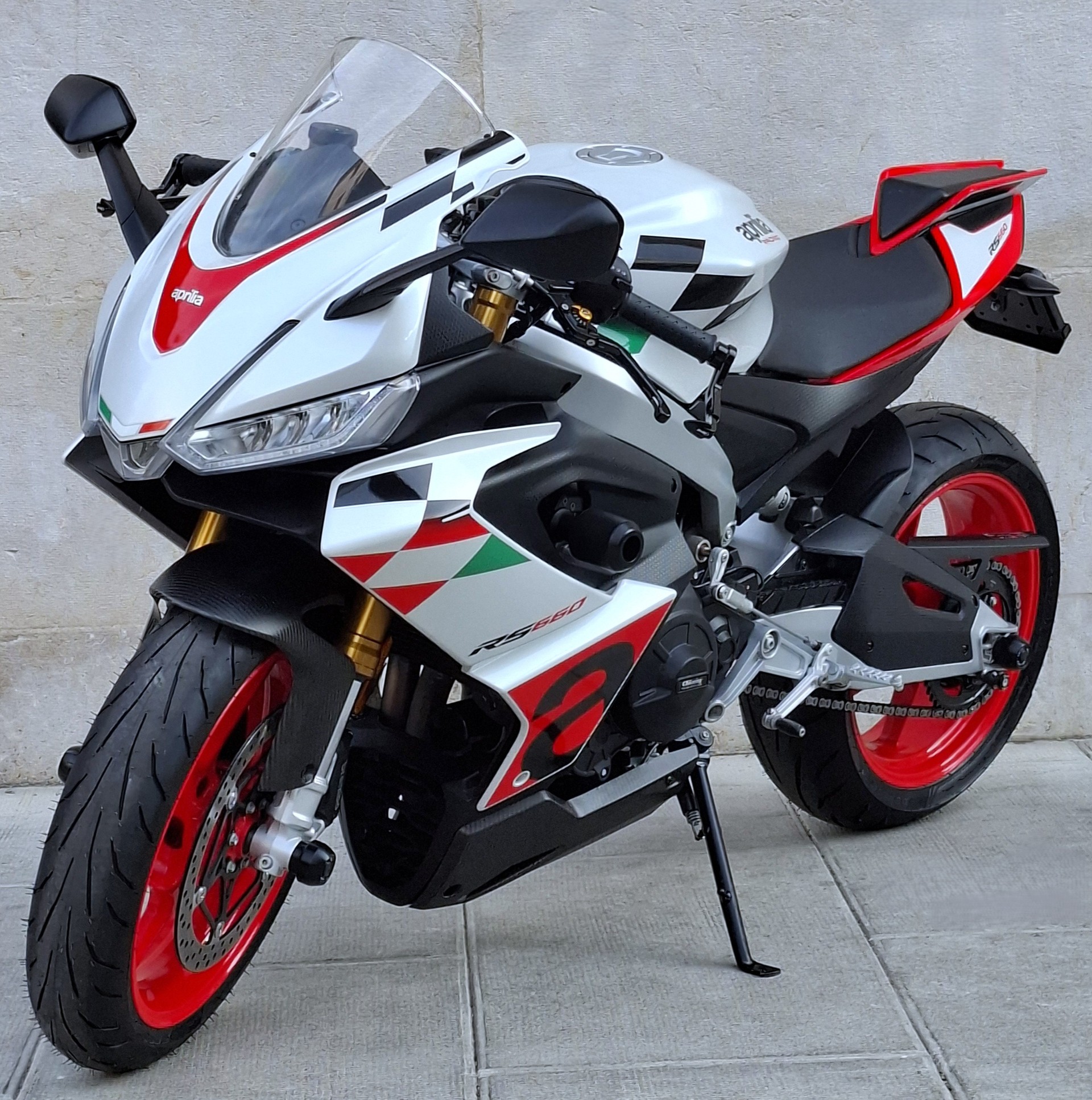 APRILIA RS 660 Extrema-showroom-element-3
