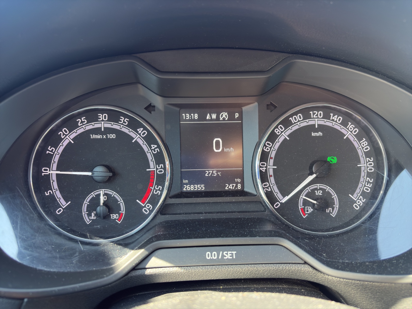 SKODA Octavia Combi 2.0 TDI Style 4x4-image-19