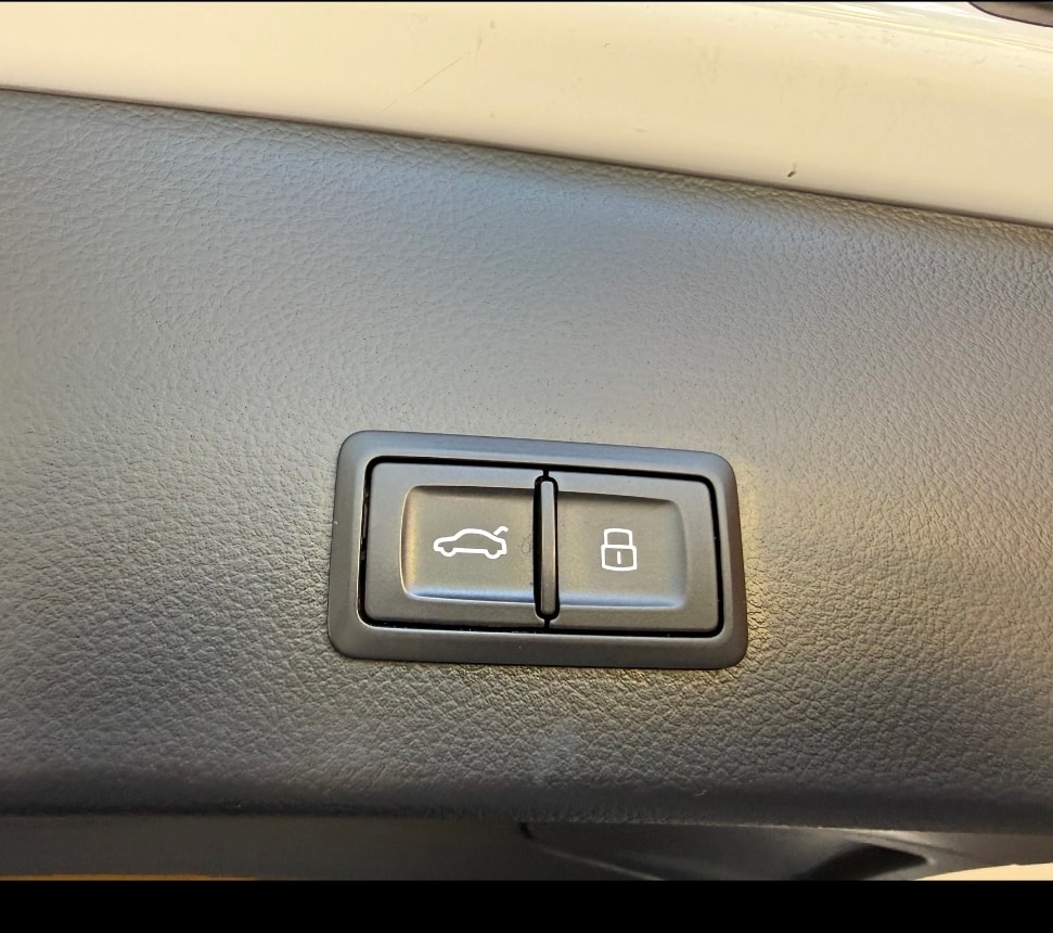 AUDI A6 Avant 3.0 TDI V6 quattro S-tronic-image-14