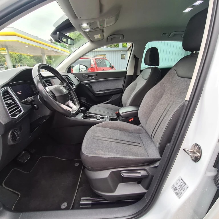 SEAT Ateca 2.0 TDI CR Style 4Drive DSG ** Gr-Navi ** RF-Kamera ** Virtual Cockpit ** Neues Modell ** Frisch ab MFK & Service **-image-9