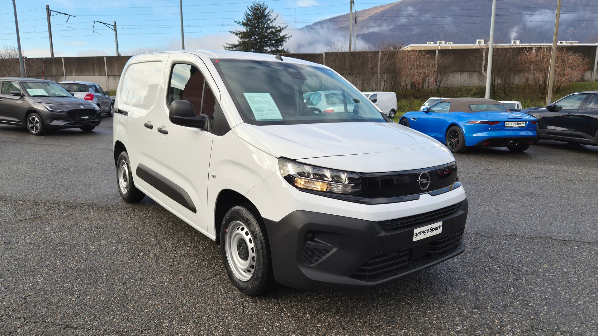OPEL Combo Cargo 1.2 Turbo start/stop-image-0