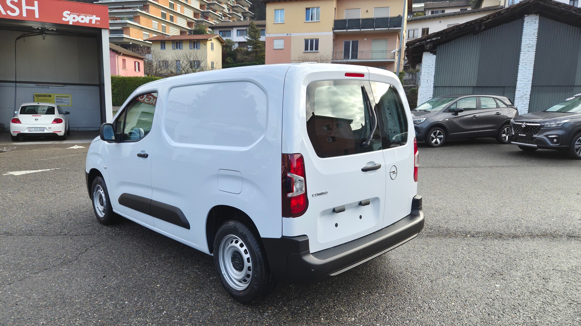 OPEL Combo Cargo 1.2 Turbo start/stop-image-4