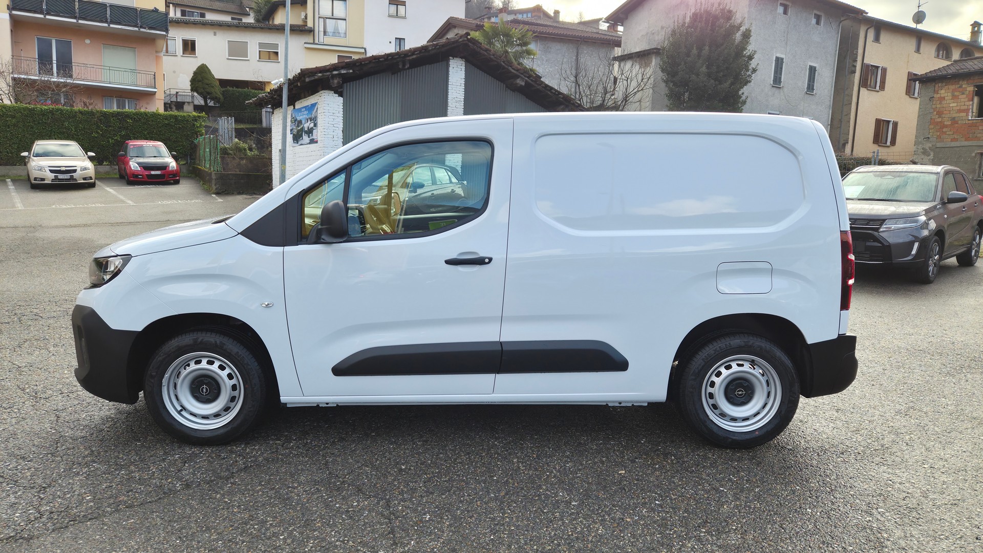 OPEL Combo Cargo 1.2 Turbo start/stop-image-3