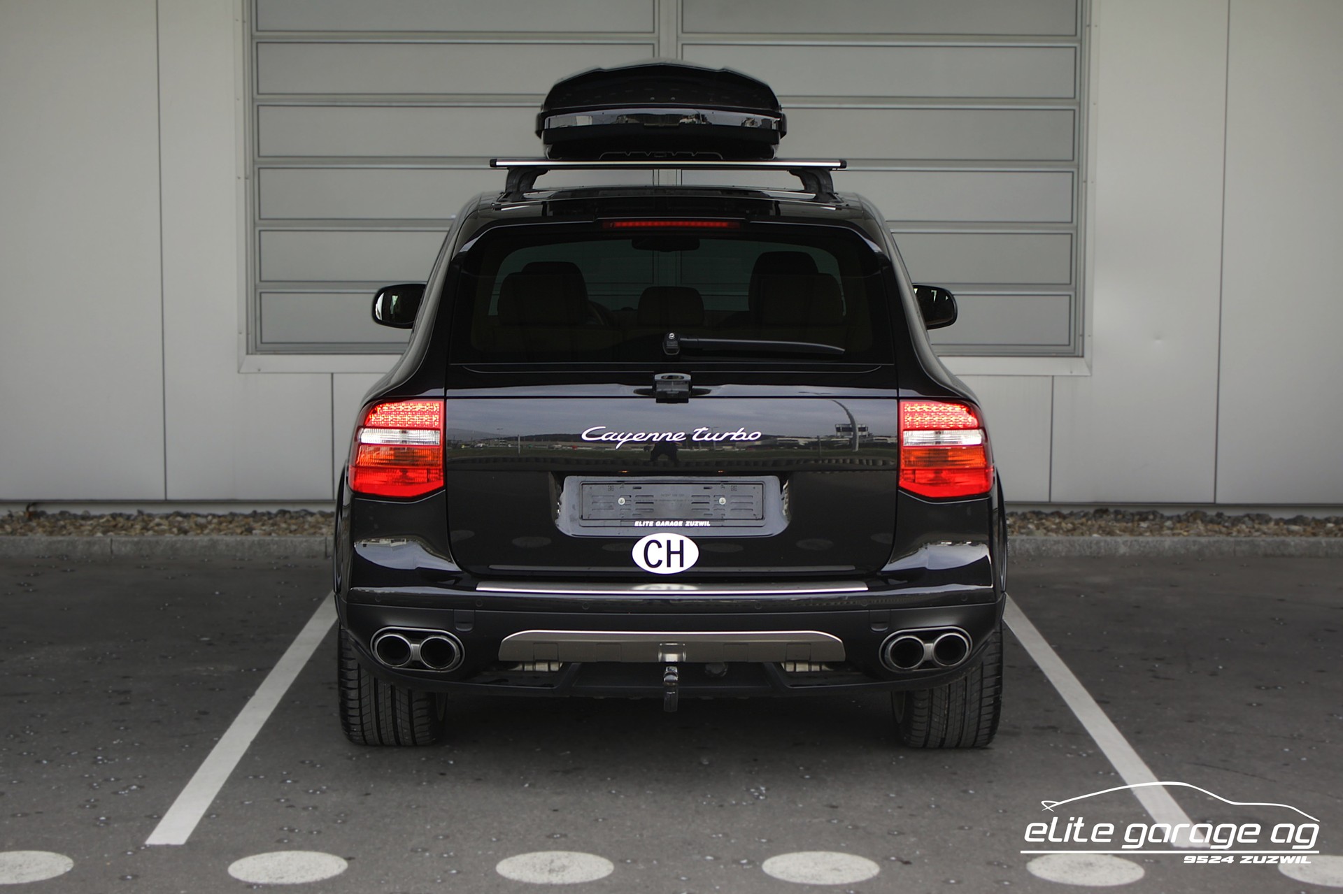 PORSCHE Cayenne Turbo-image-3