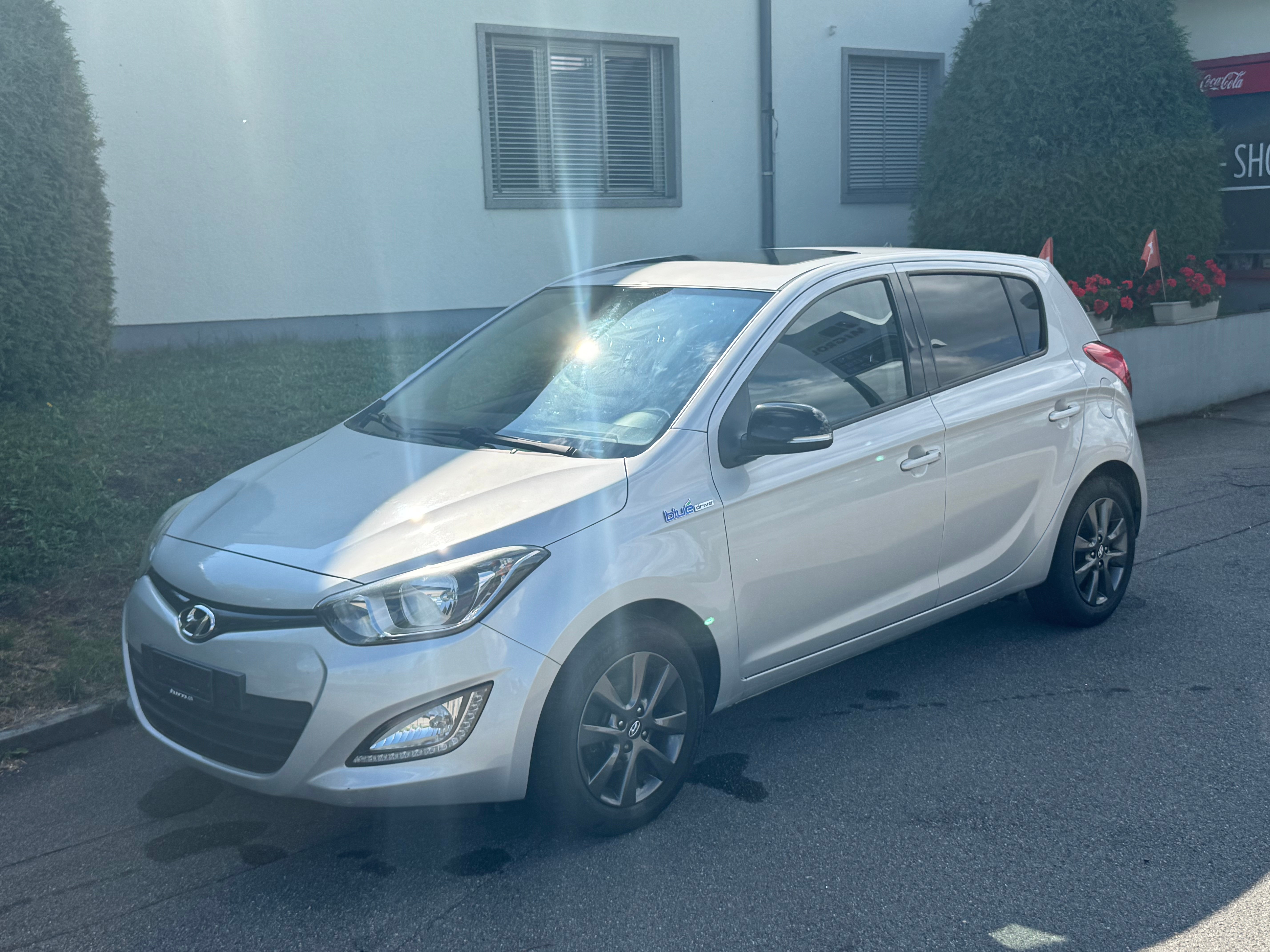 Car photo