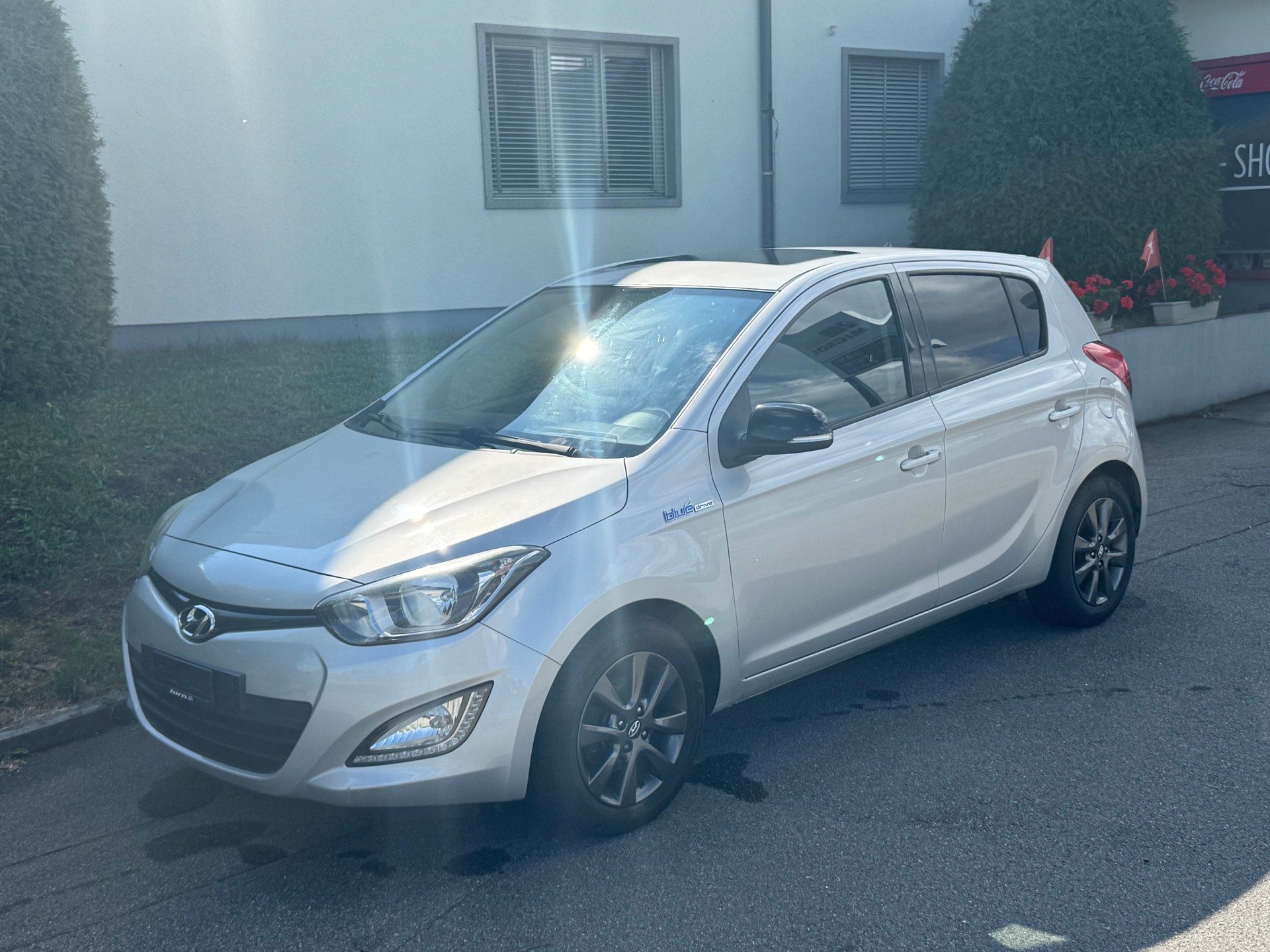 HYUNDAI i20 1.4 exxtra Plus-image-0