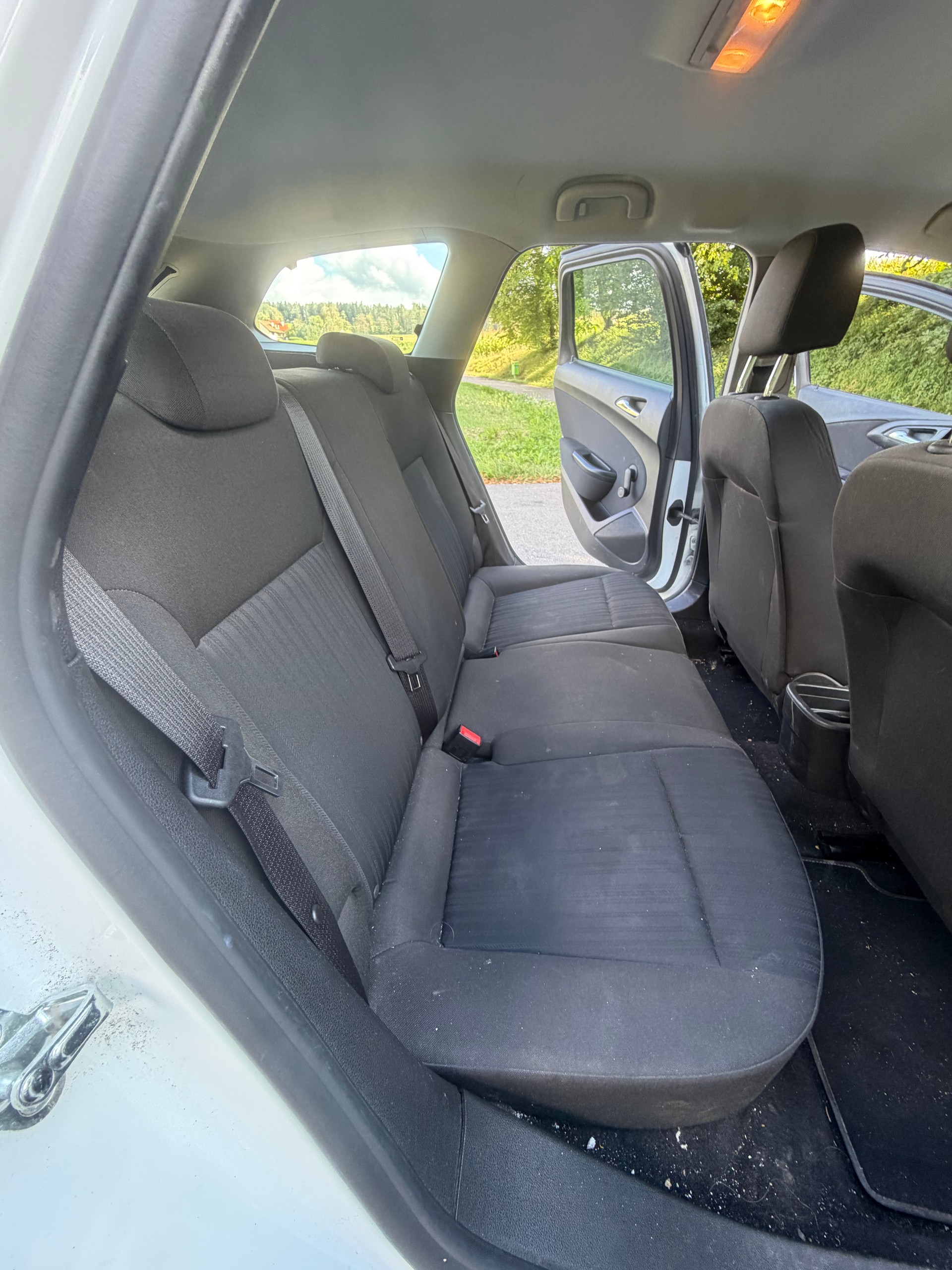 OPEL Astra SportsTourer 1.7 CDTi-image-9