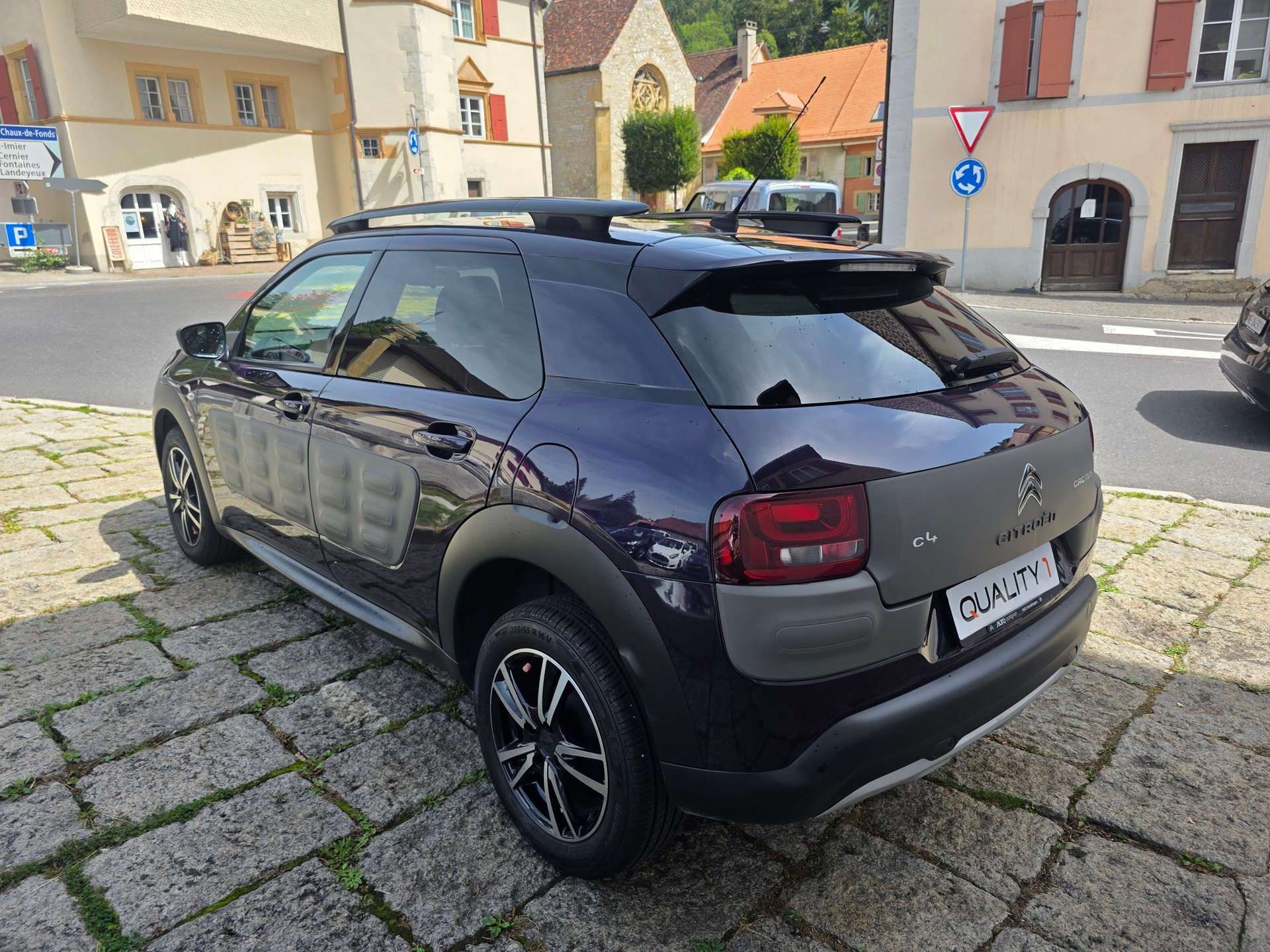 CITROEN C4 Cactus 1.2 e-VTi Shine ETG-image-5