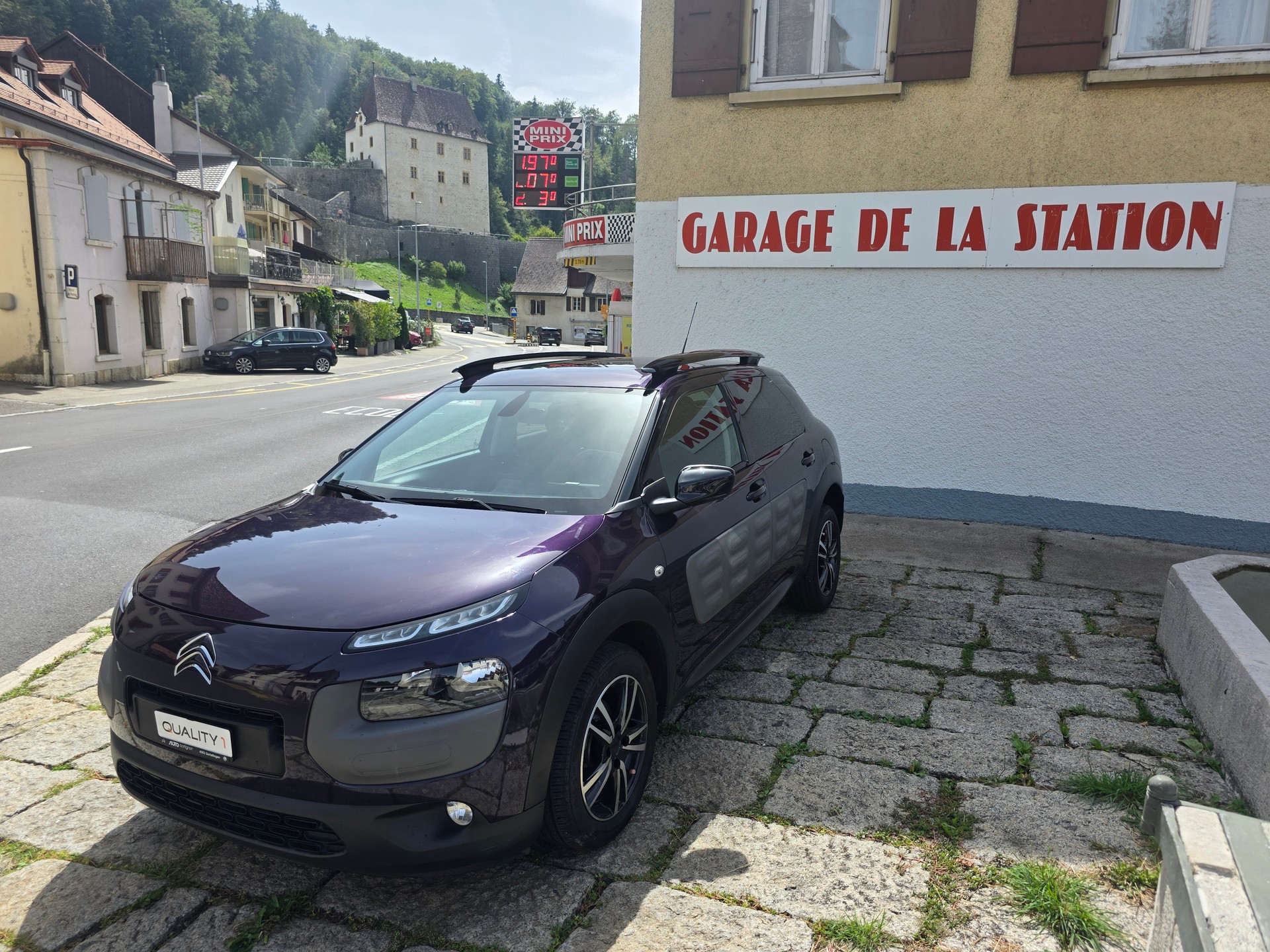 CITROEN C4 Cactus 1.2 e-VTi Shine ETG-image-0