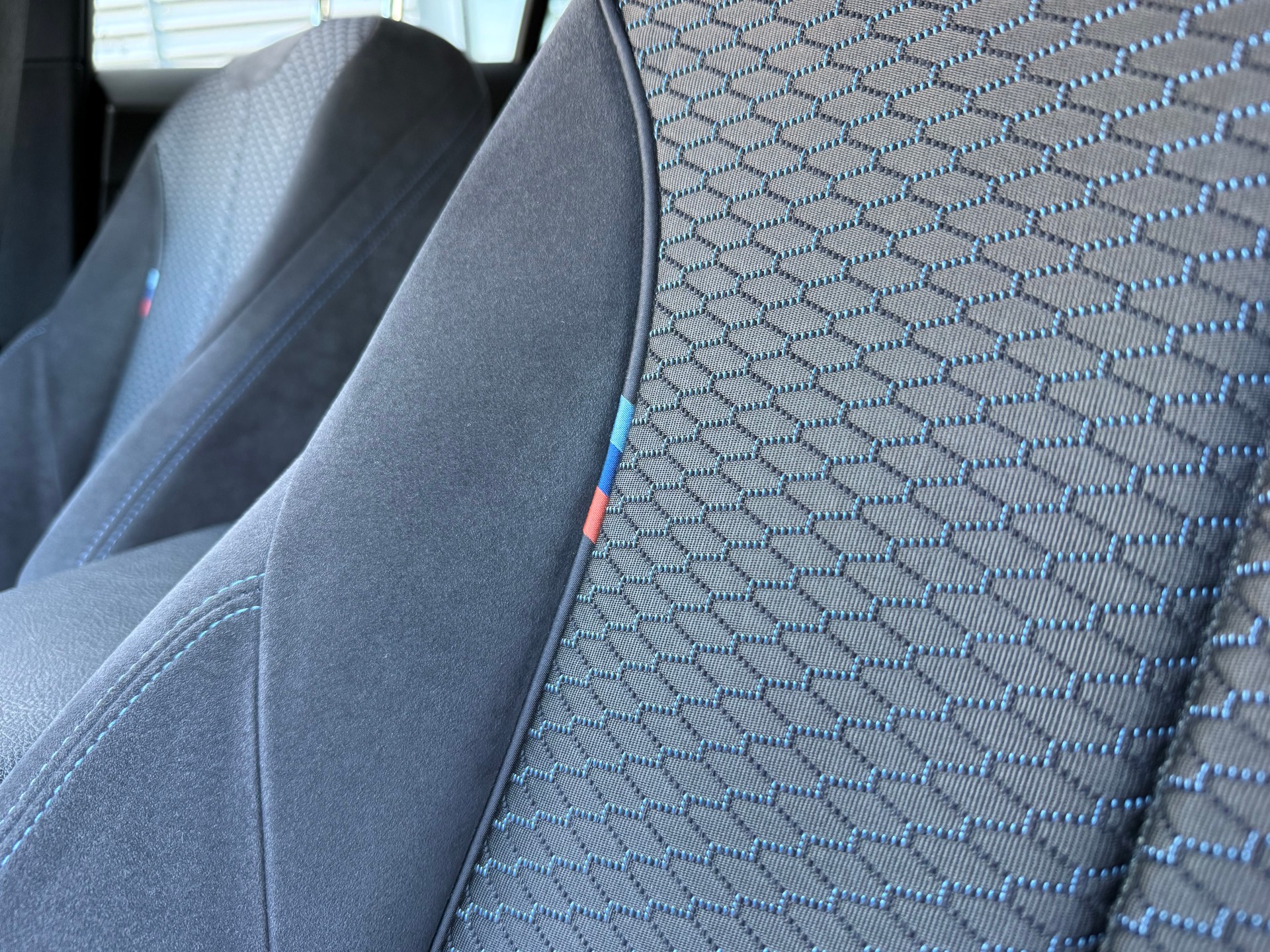 BMW M140i xDrive Steptronic-image-5