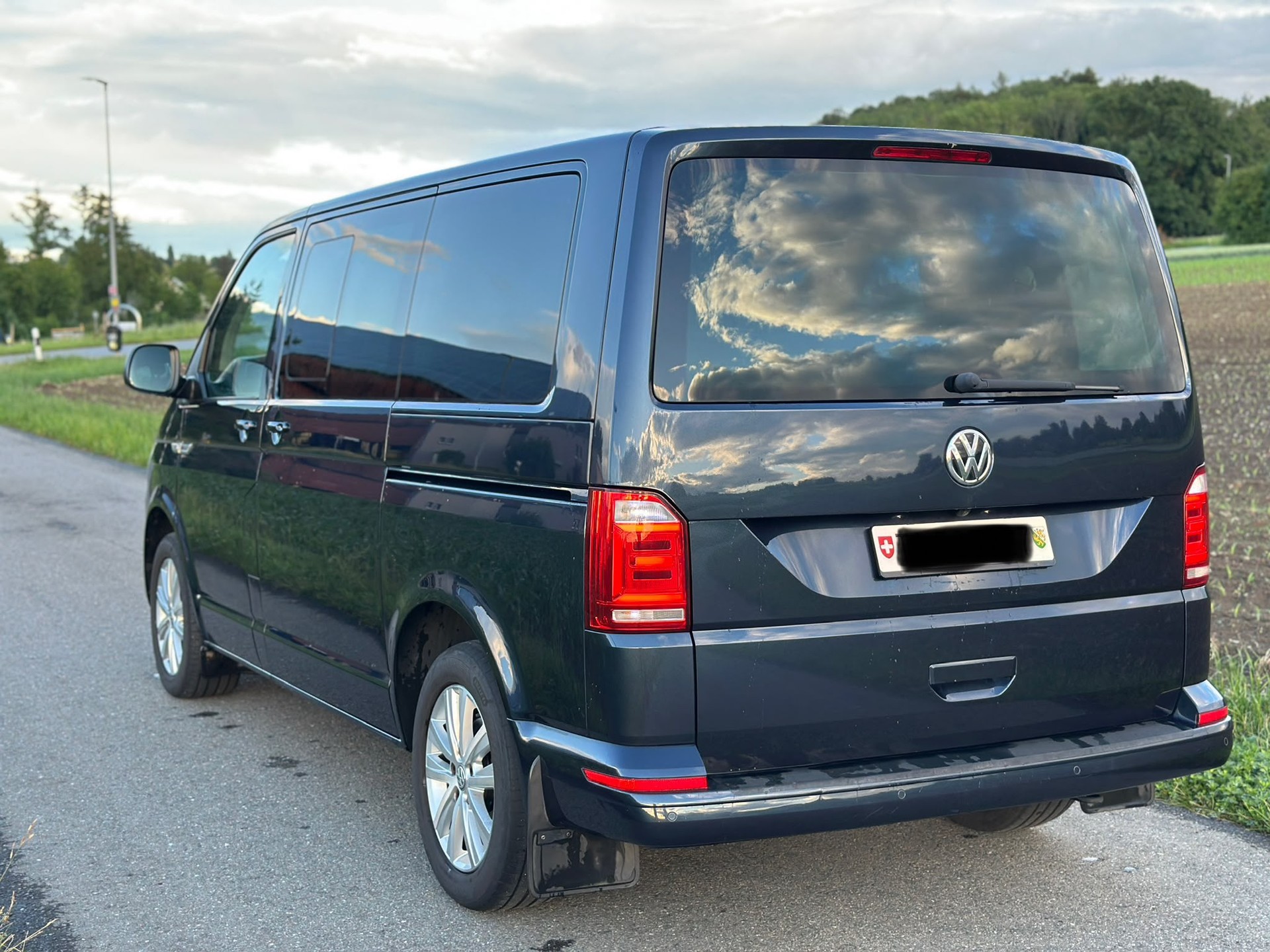 VW 2.0 TDI 204 CL Liberty DSG 4m-image-3