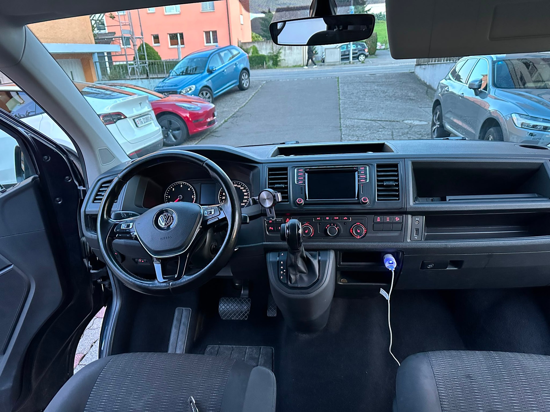VW 2.0 TDI 204 CL Liberty DSG 4m-image-4