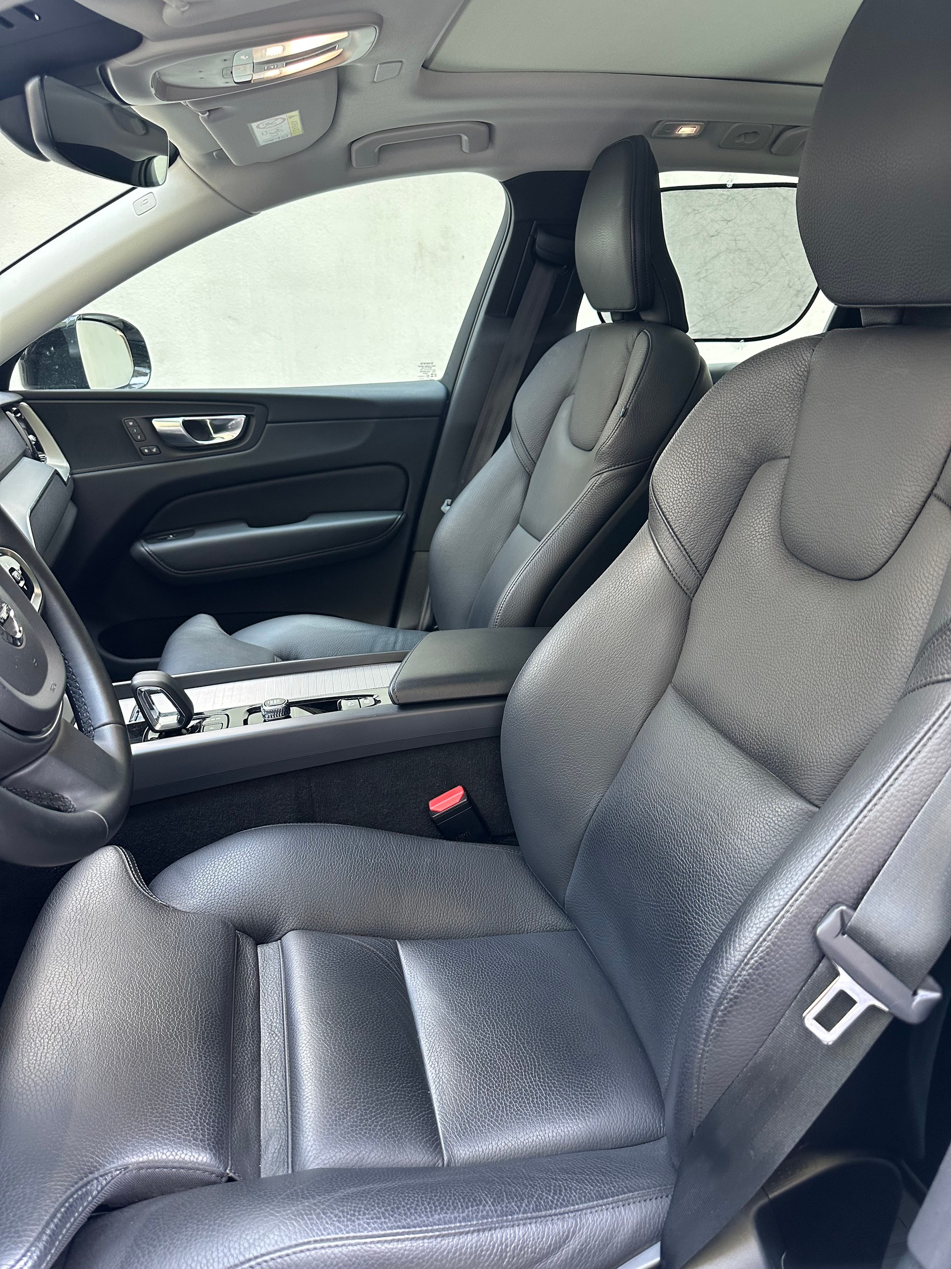 VOLVO 2.0 T6 TE XCENTRIC eAWD-image-5