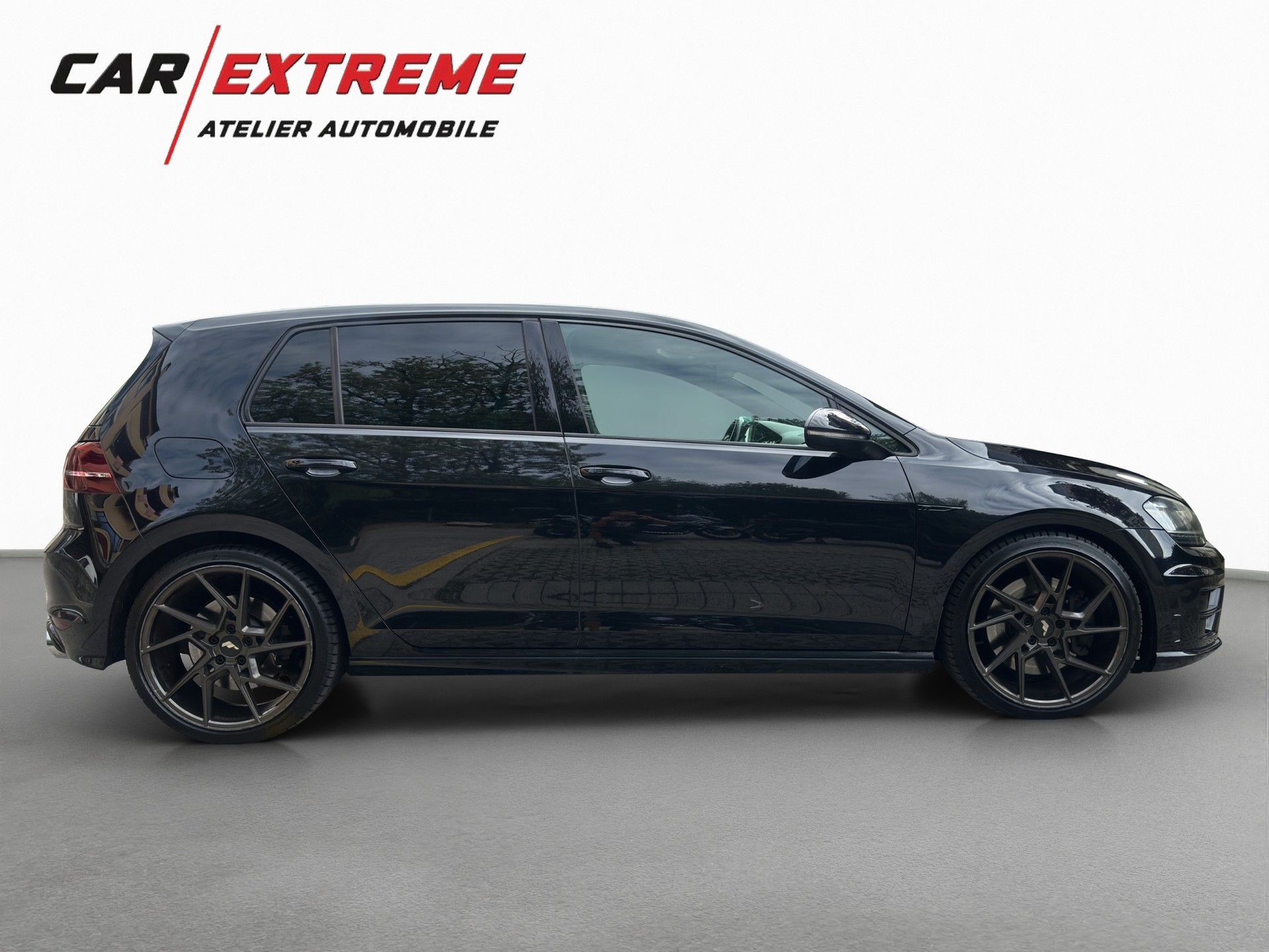 VW Golf 2.0 TSI R 4Motion DSG-image-3