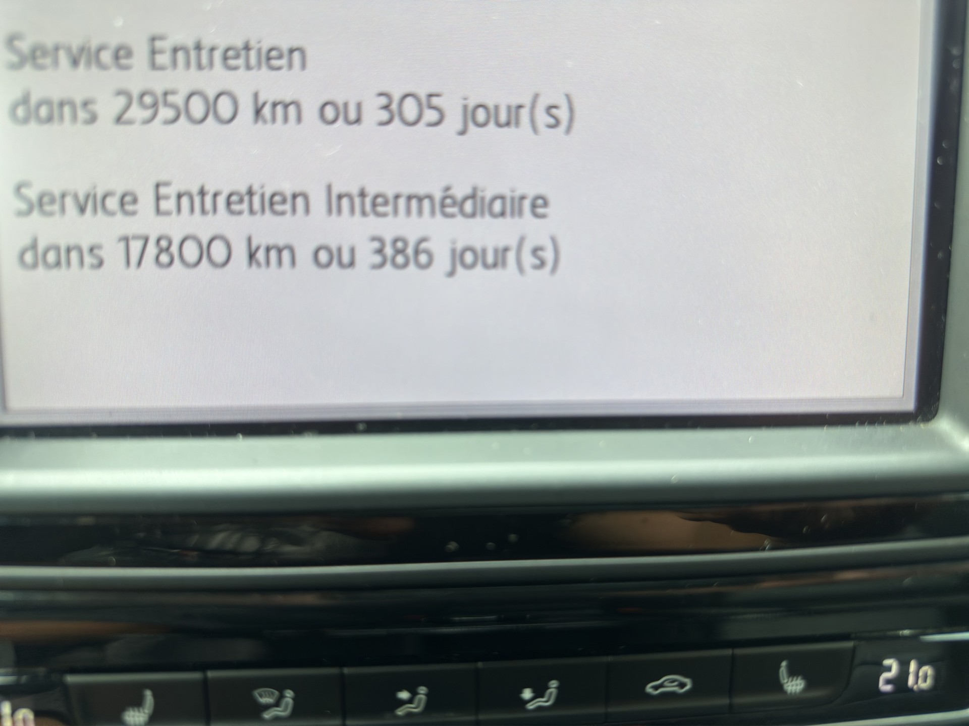 VW Golf 2.0 TSI R 4Motion DSG-image-13
