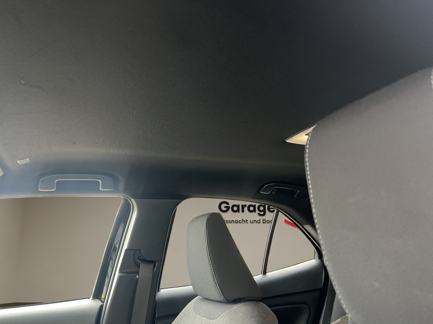TOYOTA Yaris Cross 1.5 VVT-i HSD Trend AWD-i-image-14