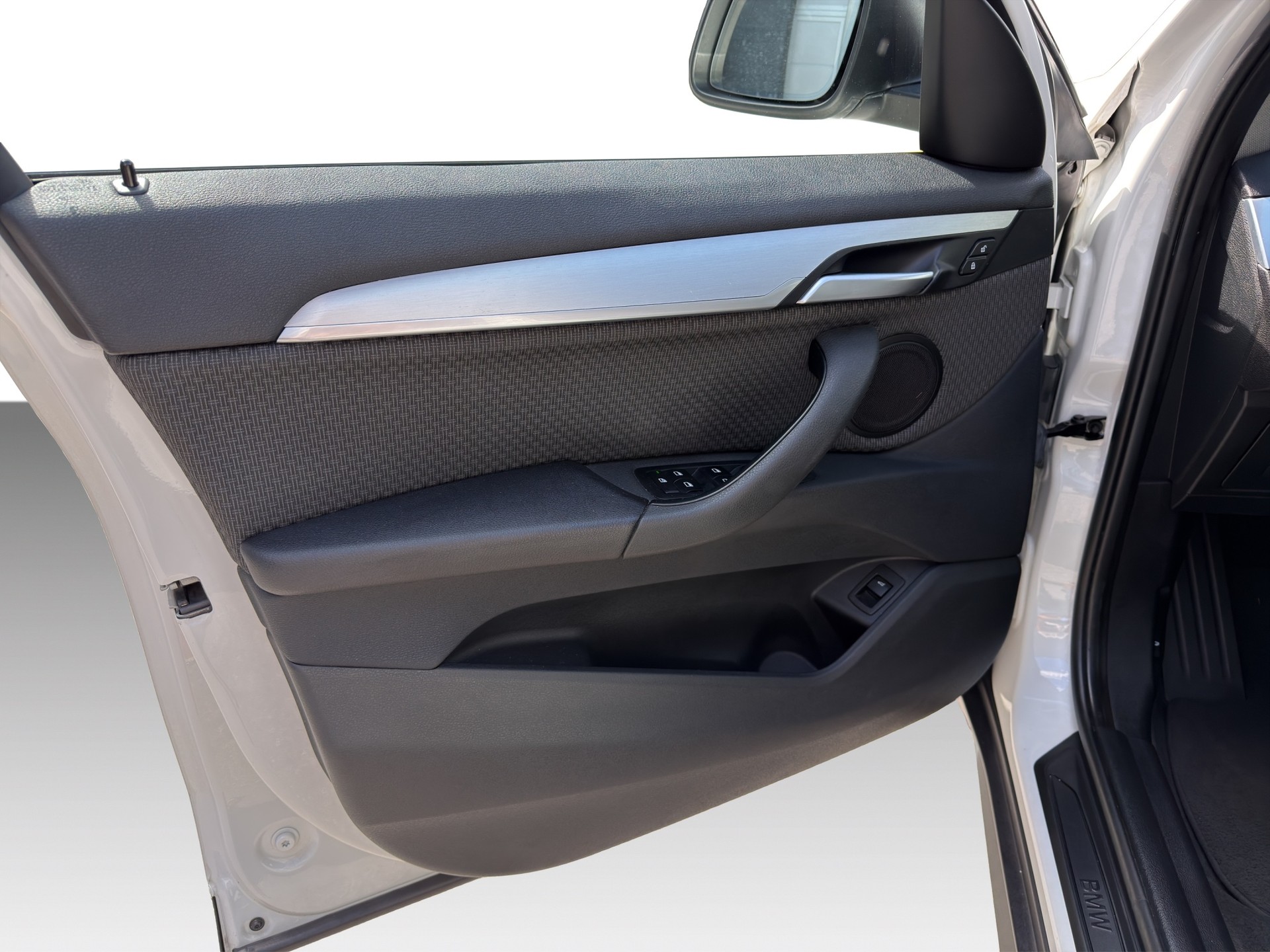 BMW X1 xDrive 18d Steptronic-image-19