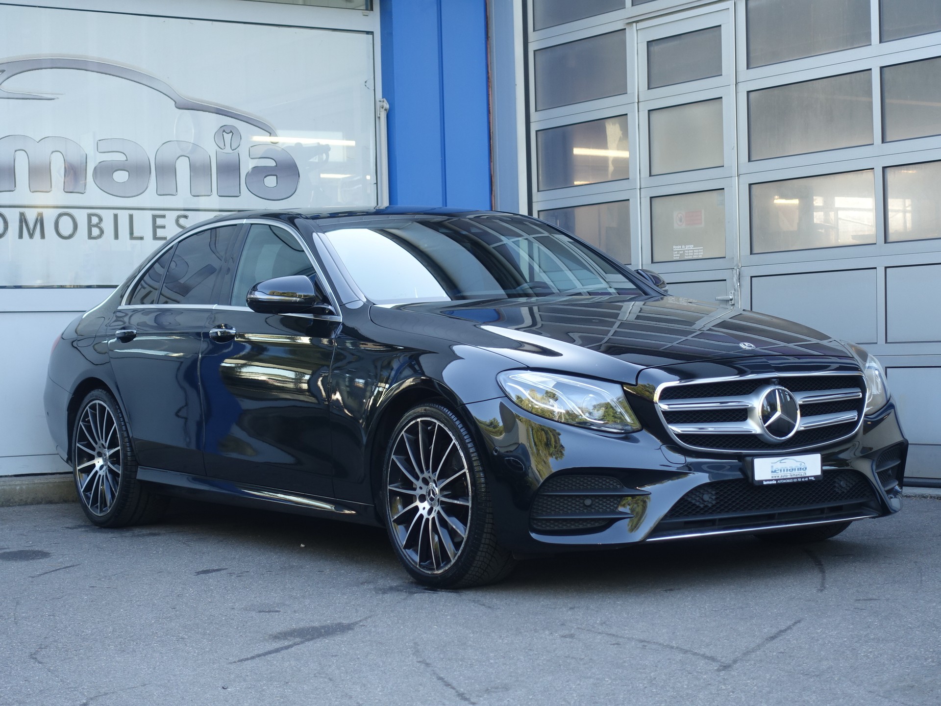 MERCEDES-BENZ E 220 d AMG Line 4Matic 9G-Tronic-image-0