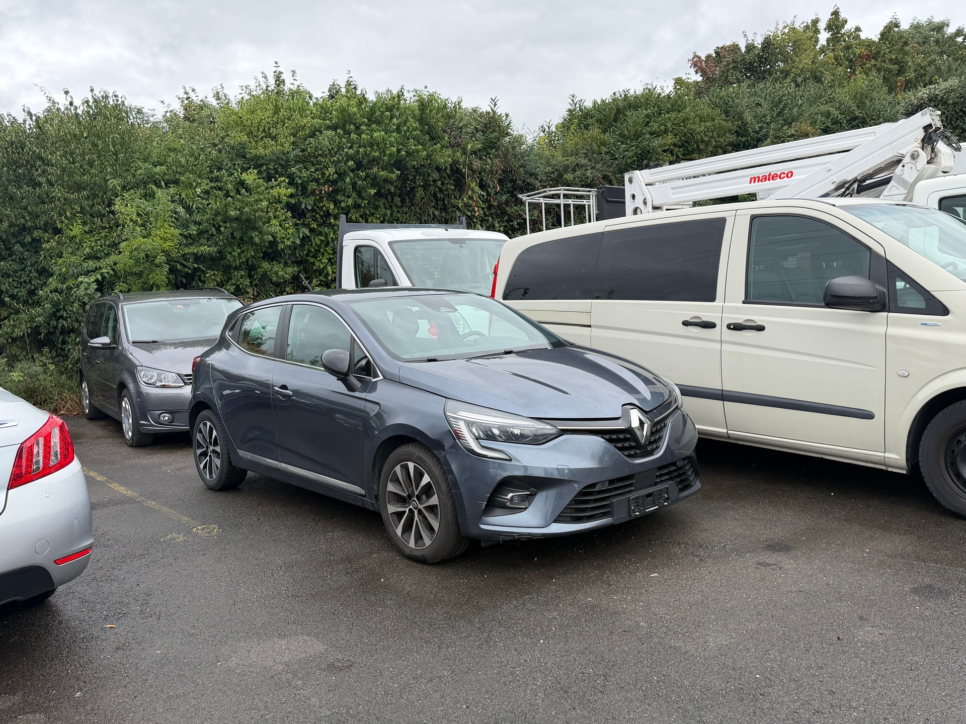 RENAULT Clio 1.0 Intens CVT-image-3