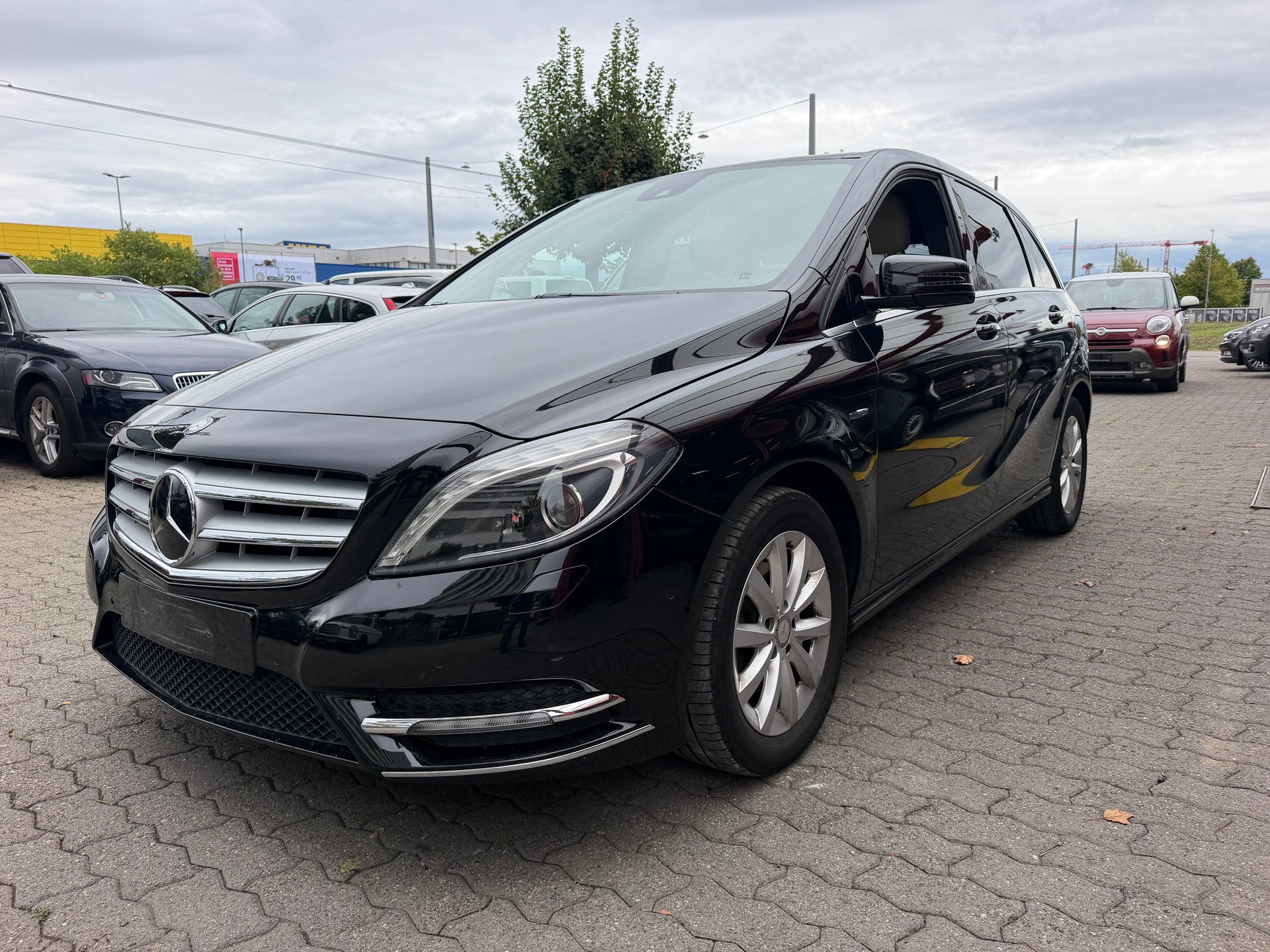 MERCEDES-BENZ B 200 7G-DCT