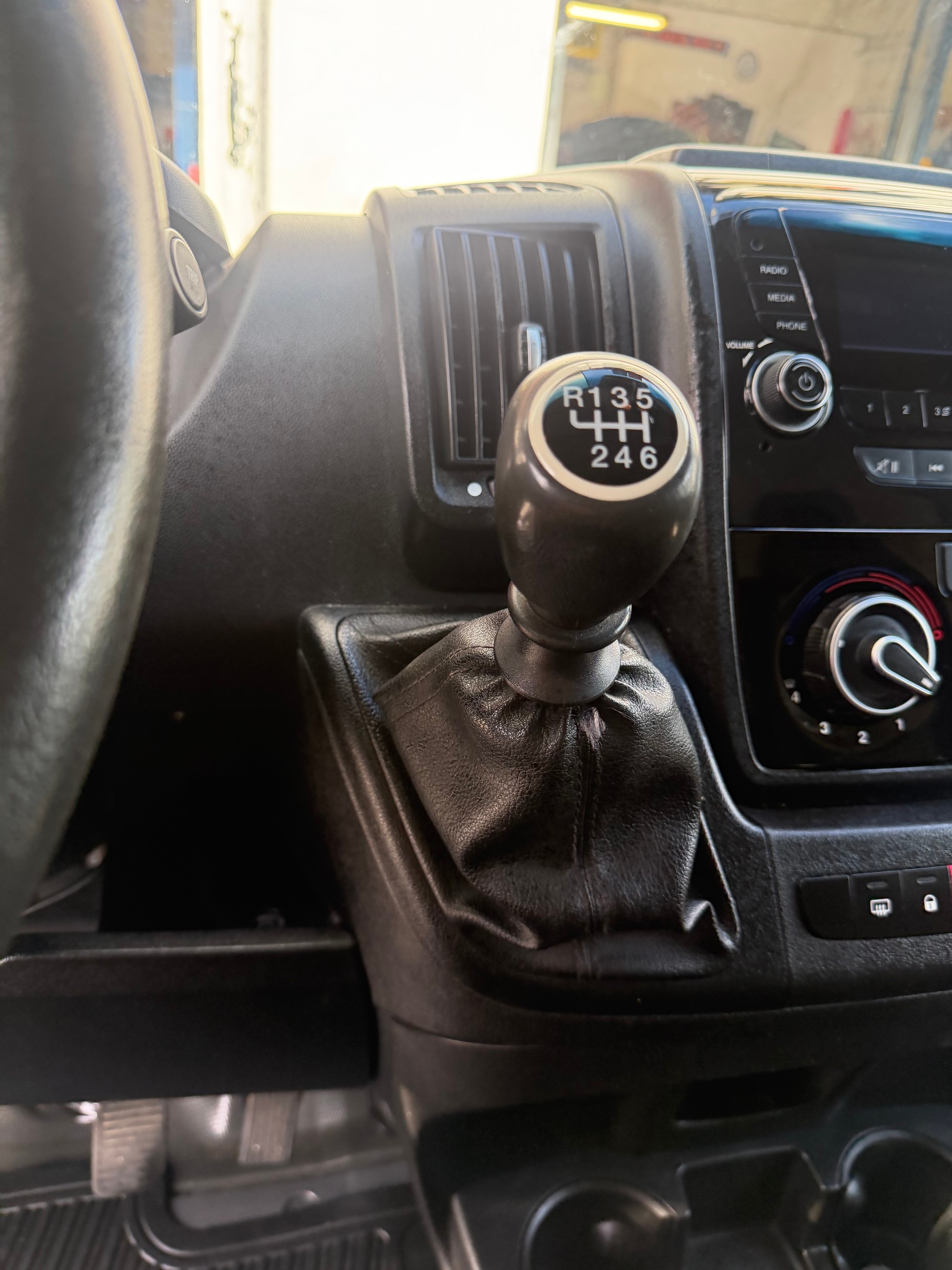 FIAT Ducato 33 2.3 MJ-image-12