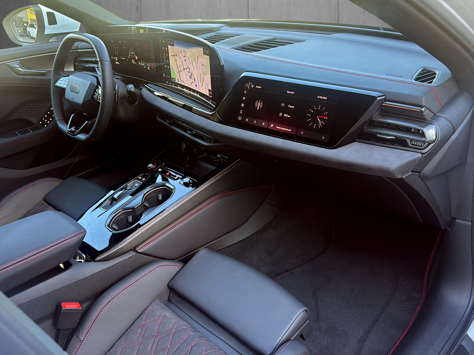 AUDI A6 Avant TFSI quattro 270 kW S tronic-image-8