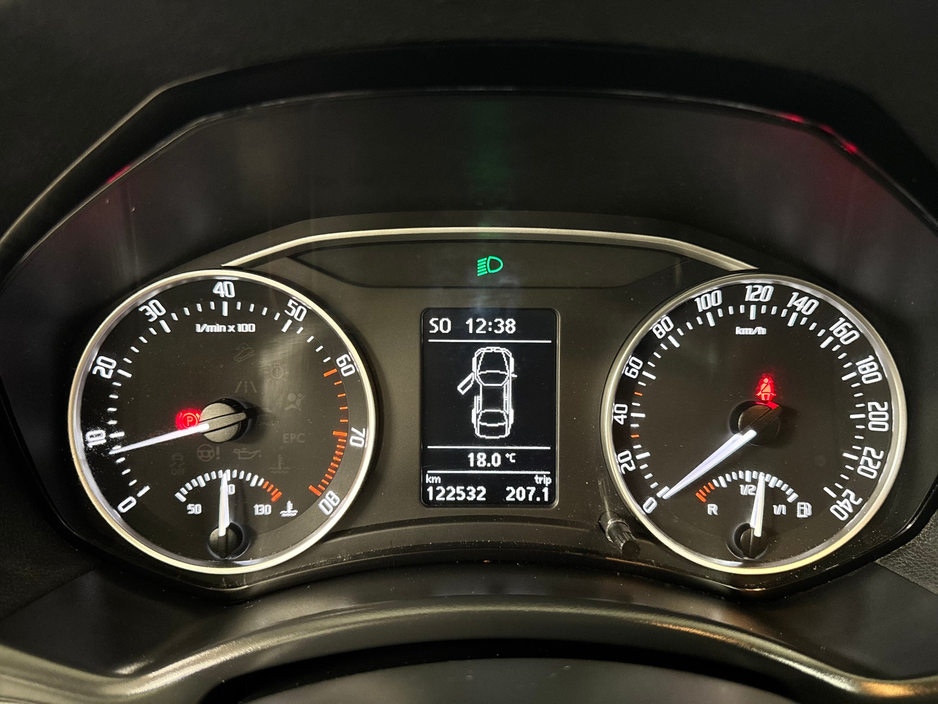 SKODA Octavia Combi 1.8 TSI Ambition 4x4-image-15