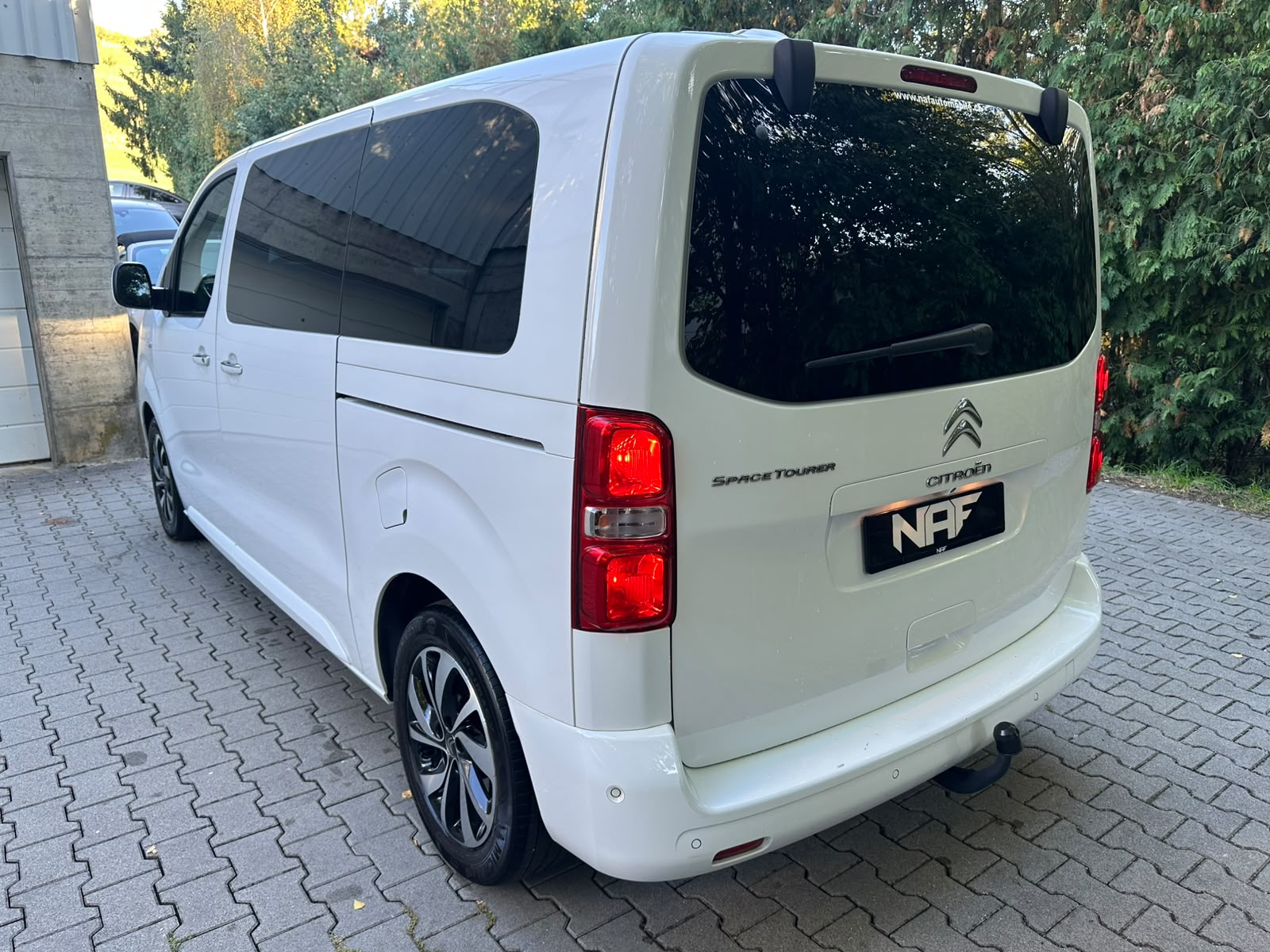 CITROEN Spacetourer 2.0 BlueHDi ShineM EAT-image-3