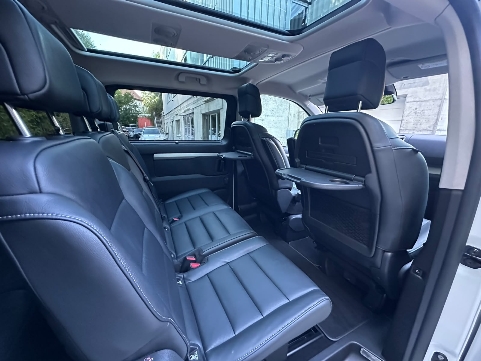 CITROEN Spacetourer 2.0 BlueHDi ShineM EAT-image-22