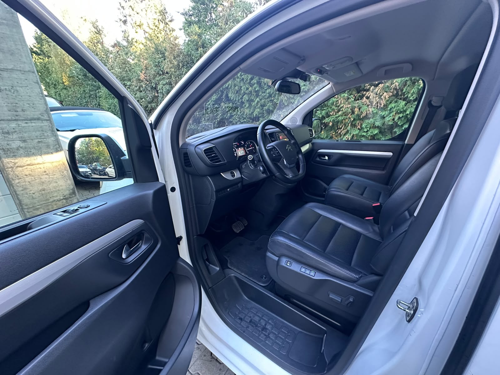 CITROEN Spacetourer 2.0 BlueHDi ShineM EAT-image-12