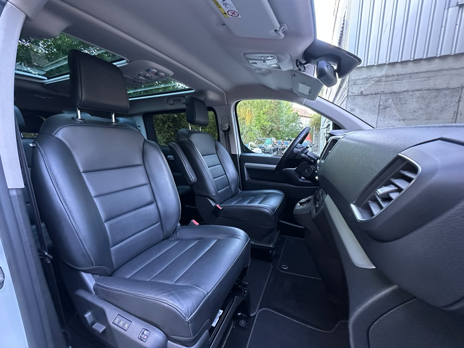 CITROEN Spacetourer 2.0 BlueHDi ShineM EAT-image-25