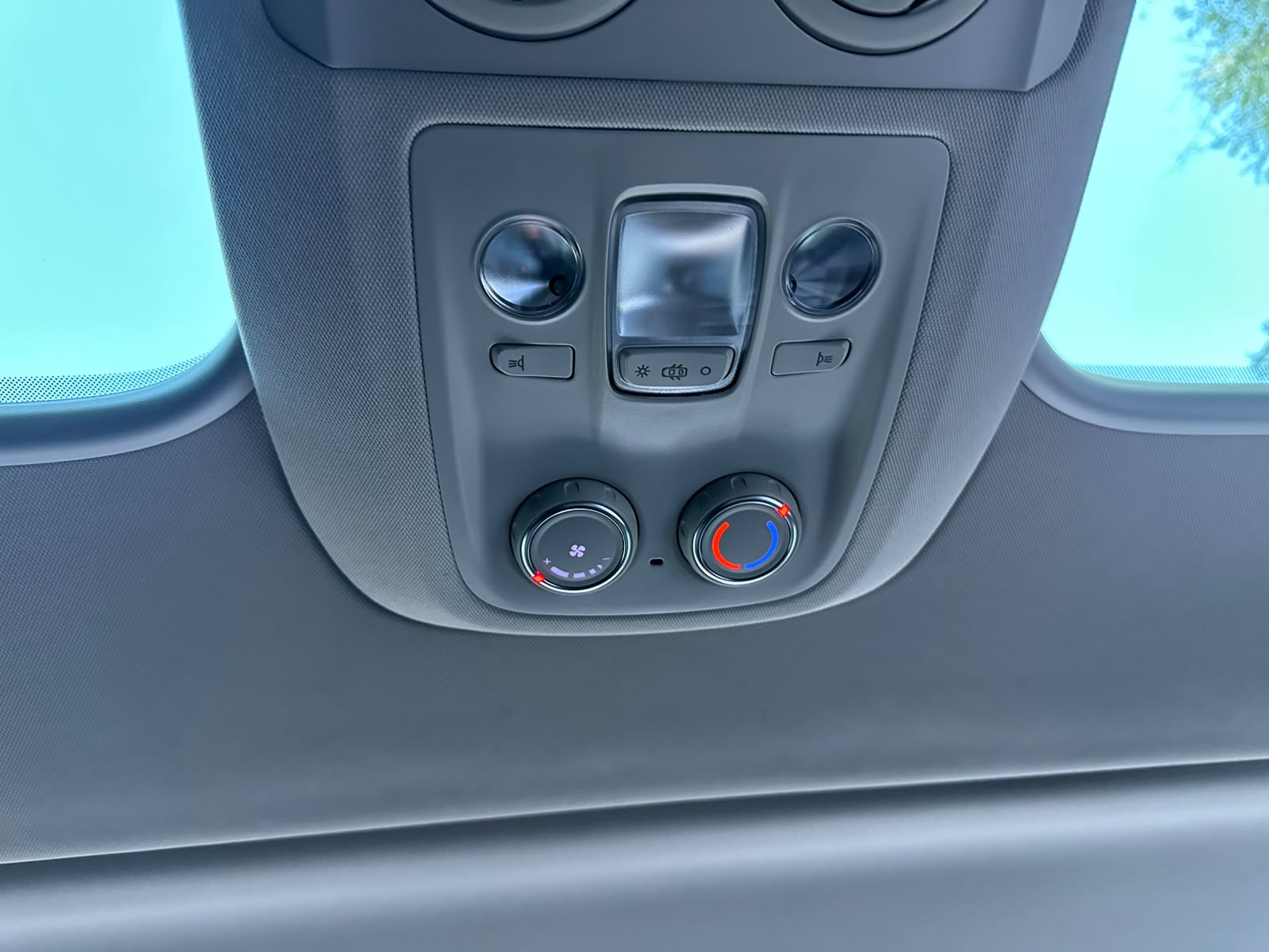 CITROEN Spacetourer 2.0 BlueHDi ShineM EAT-image-23