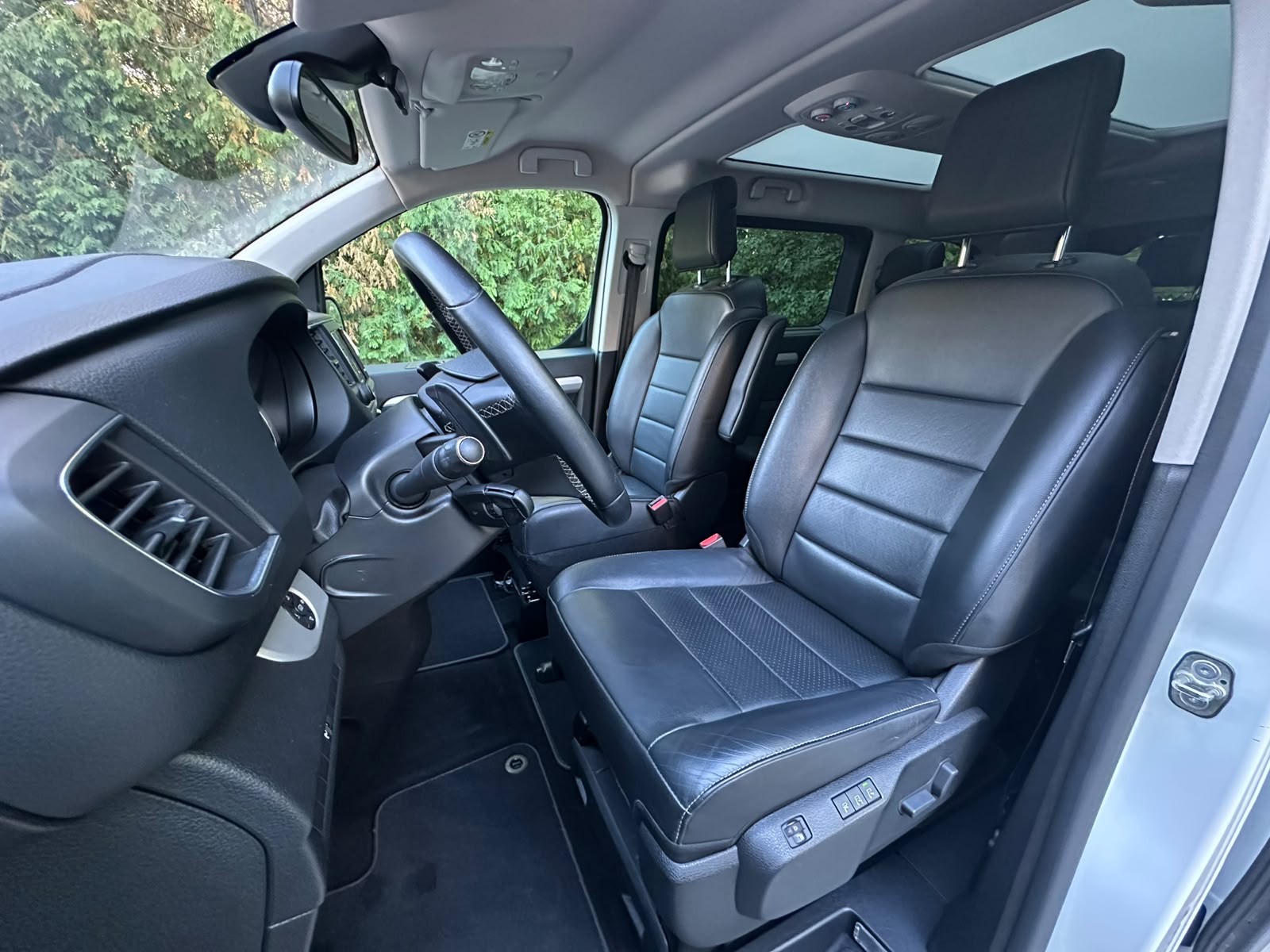 CITROEN Spacetourer 2.0 BlueHDi ShineM EAT-image-14