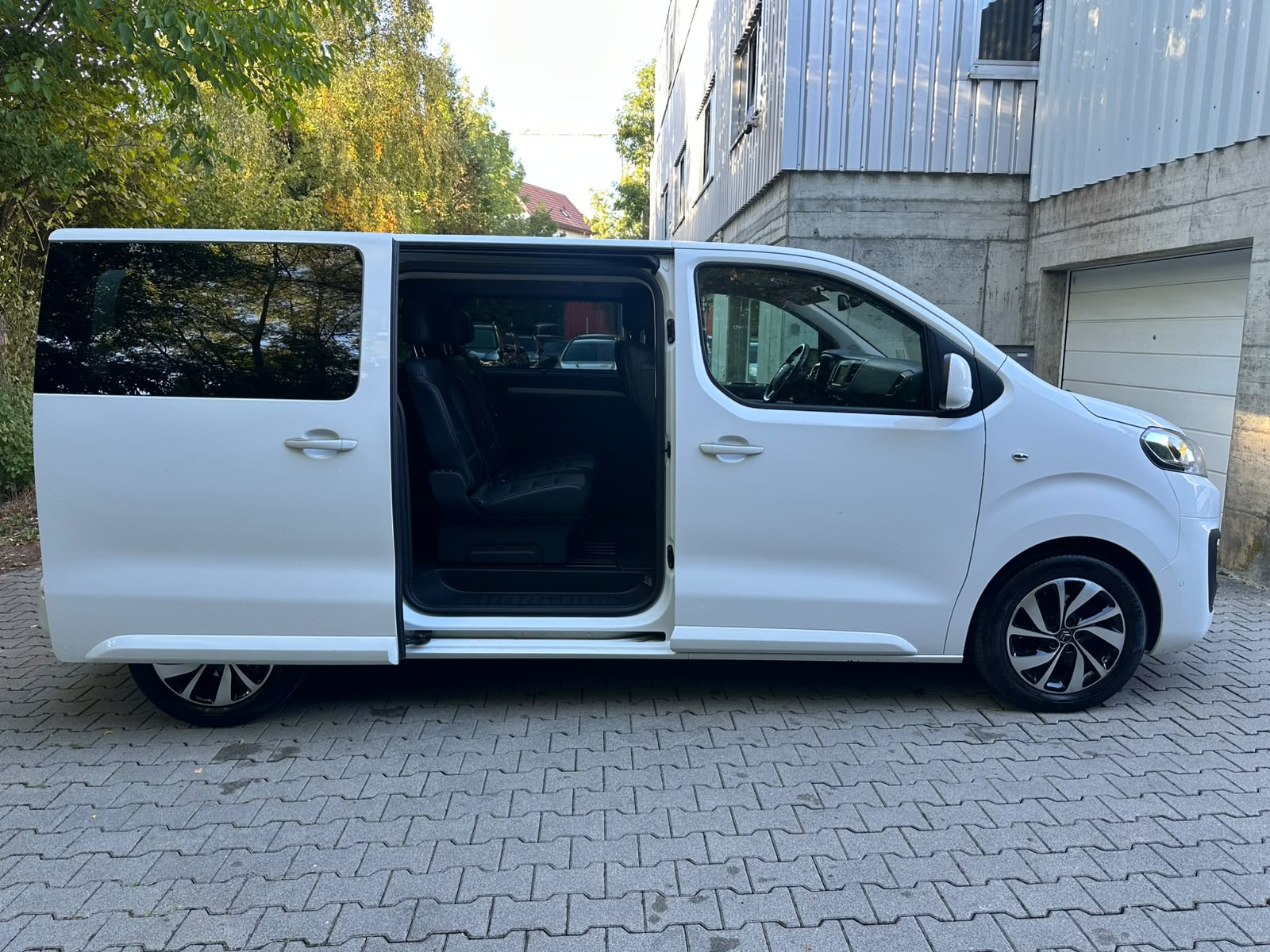 CITROEN Spacetourer 2.0 BlueHDi ShineM EAT-image-8