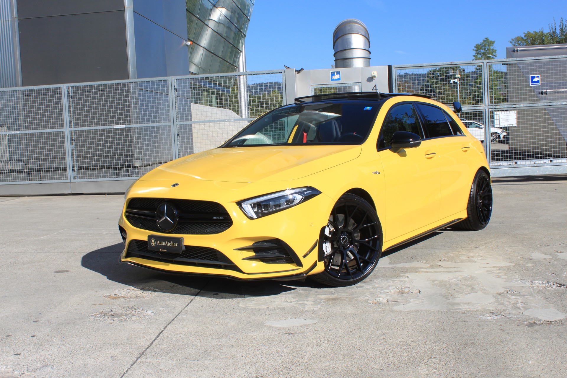 MERCEDES-BENZ A 35 AMG 4Matic Speedshift-image-6